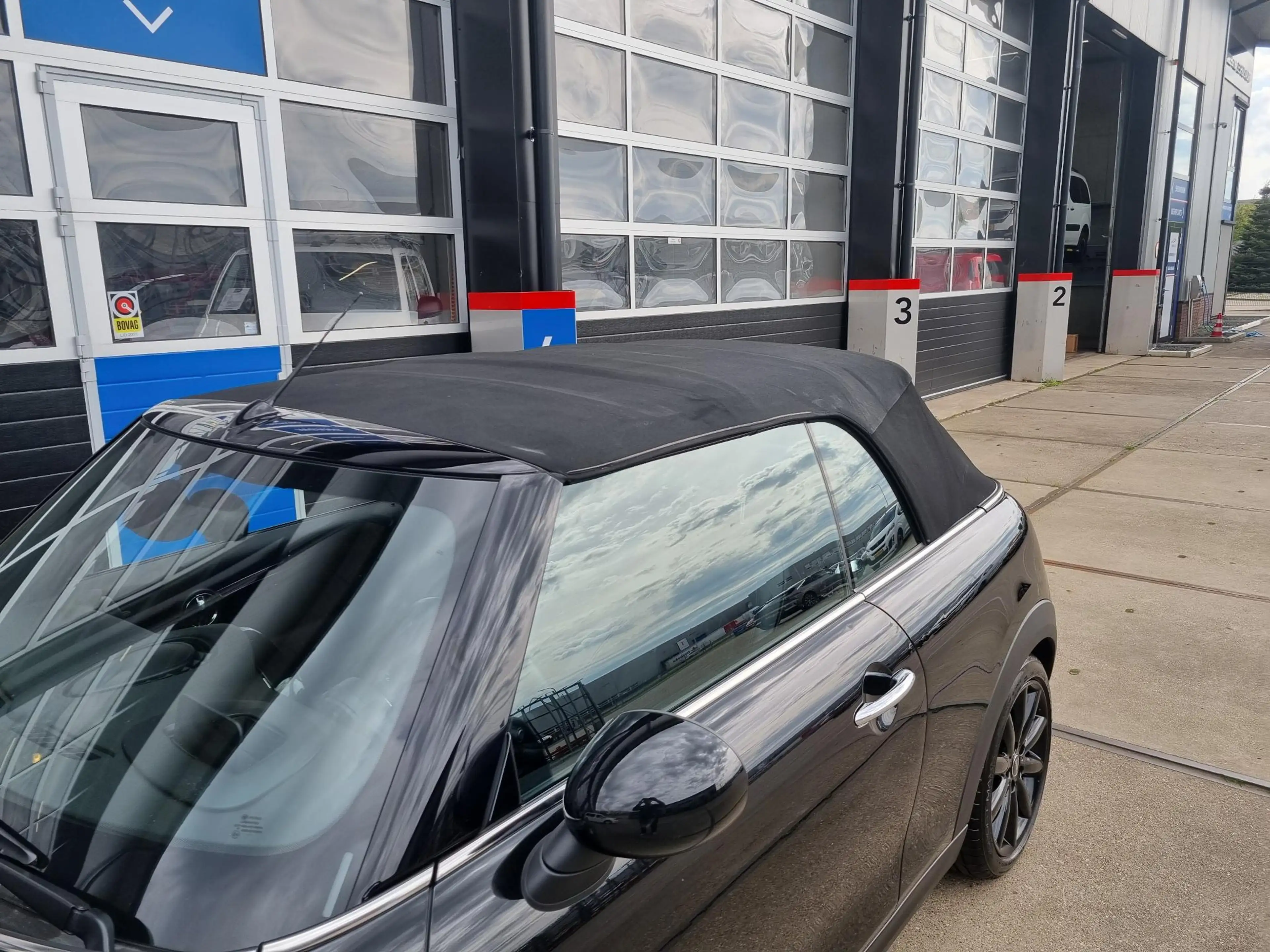 MINI Cooper S Cabrio 2.0 Chili LEER / NAVI / HEAD-UP / RIJKLAAR! — photo 14