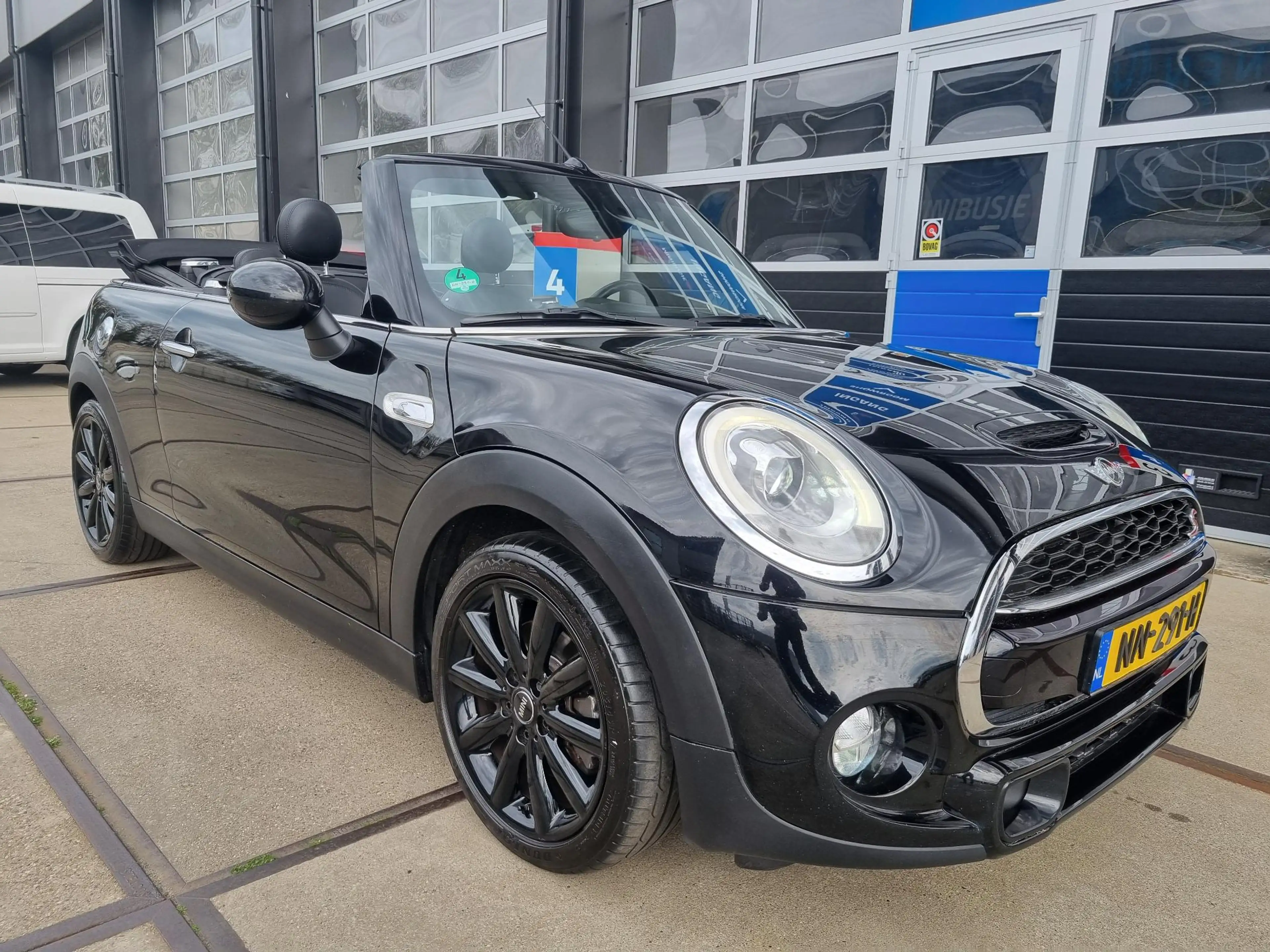 MINI Cooper S Cabrio 2.0 Chili LEER / NAVI / HEAD-UP / RIJKLAAR! — photo 19
