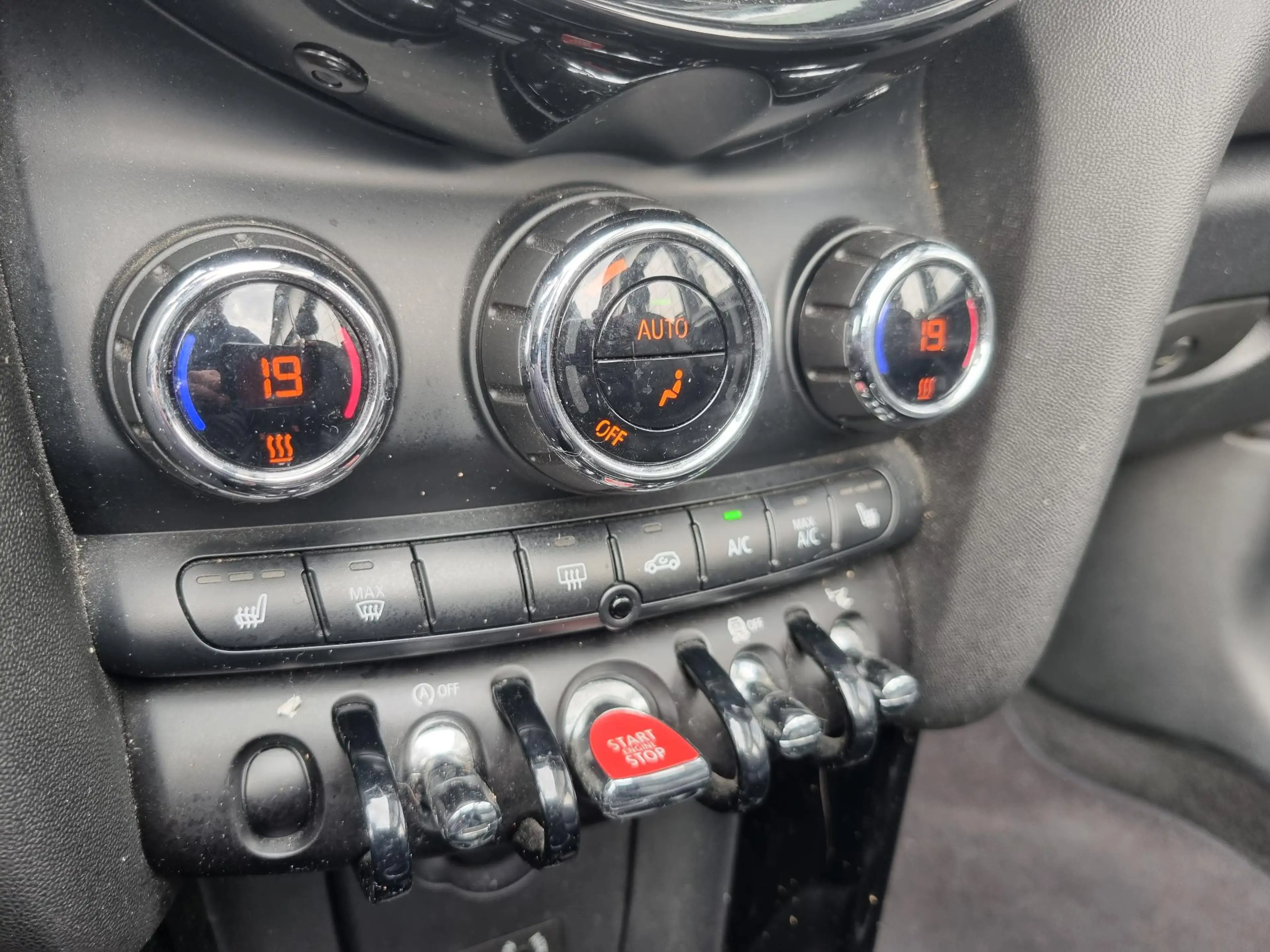 MINI Cooper S Cabrio 2.0 Chili LEER / NAVI / HEAD-UP / RIJKLAAR! — photo 9