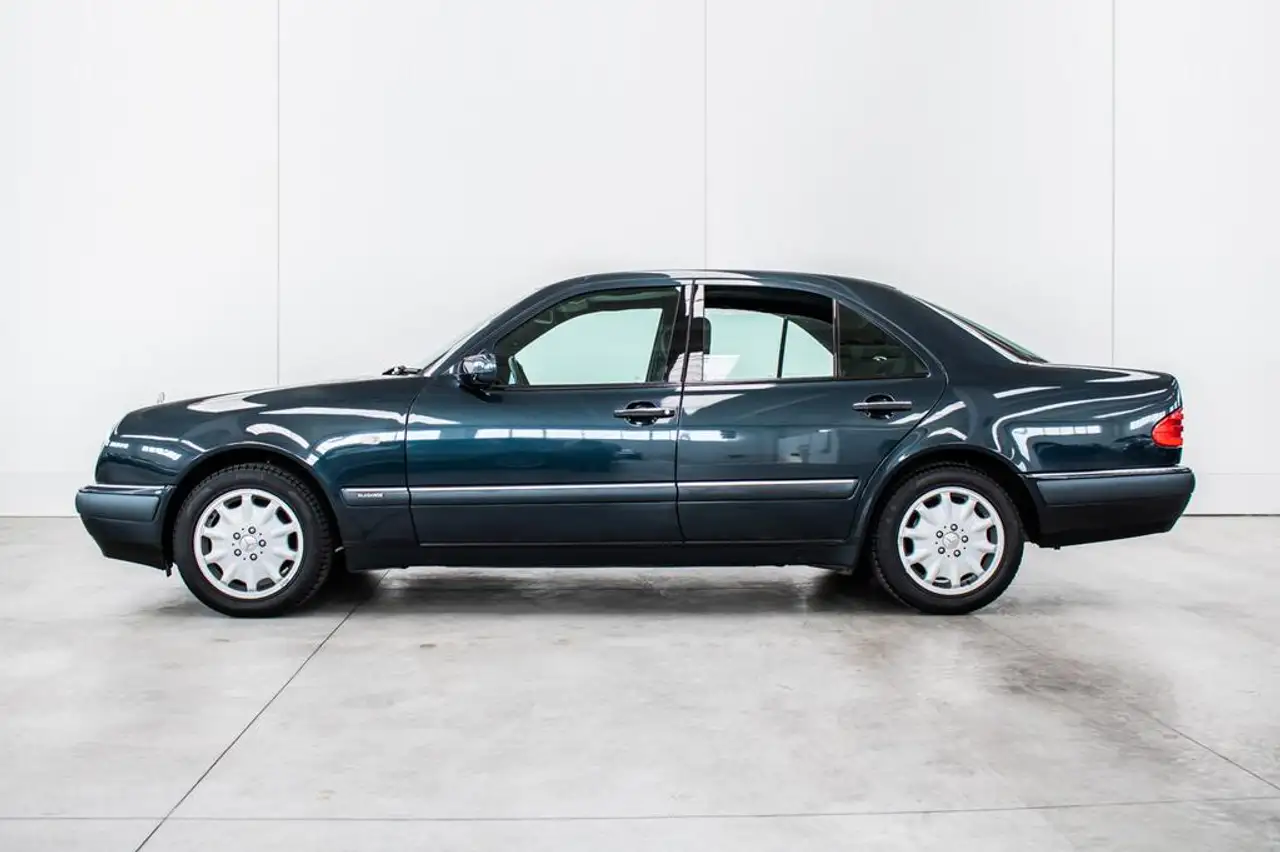 Mercedes-Benz E 200 k Elegance, foto 7