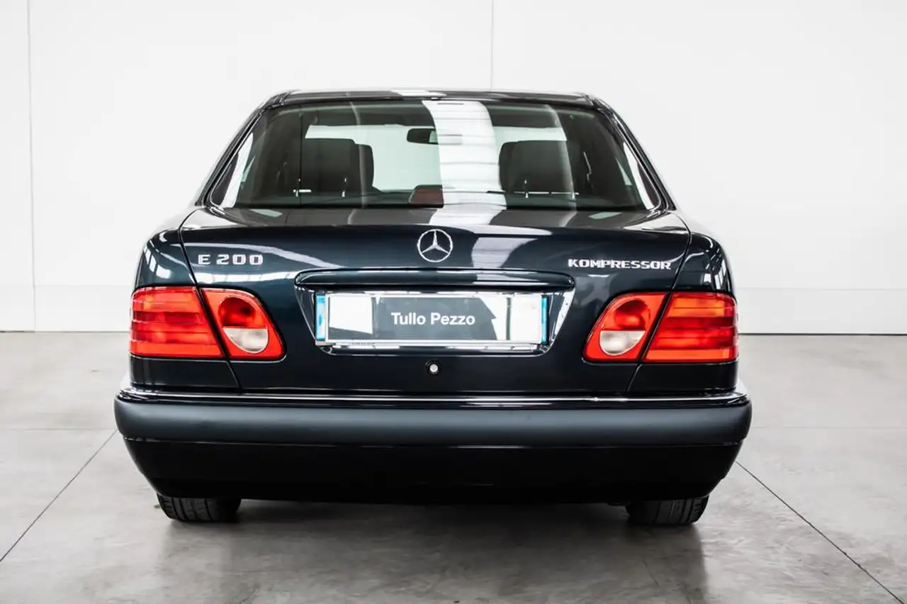 Mercedes-Benz E 200 k Elegance, foto 8