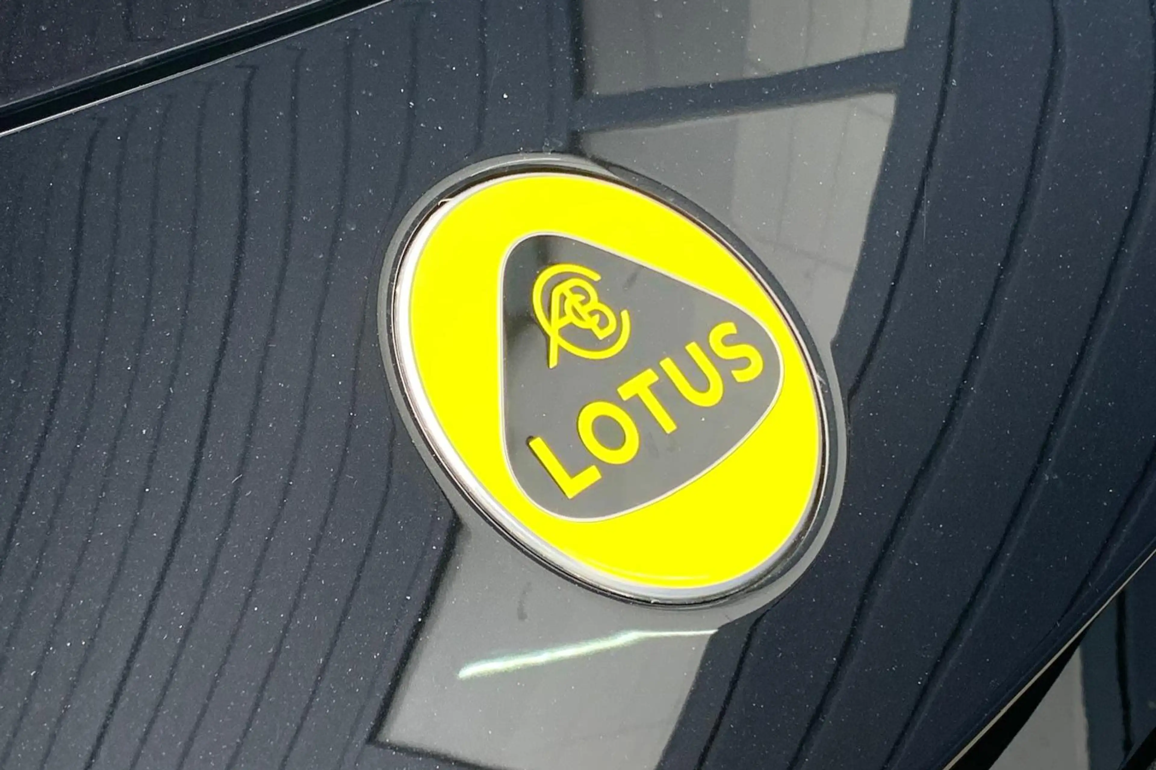 Lotus Emeya Base 102 kWh | Intelligent Glass Roof | Luchtverin — photo 12