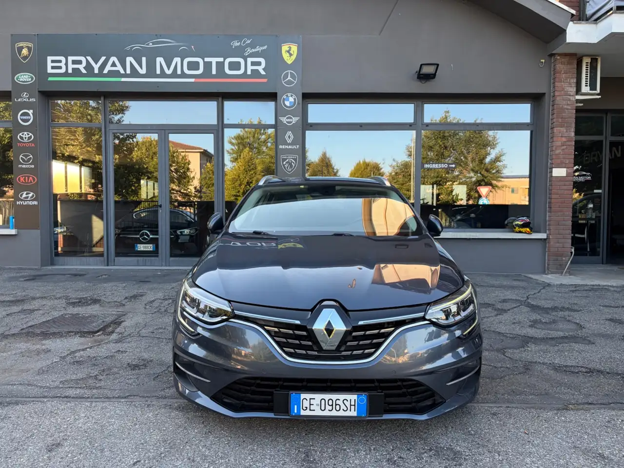 Renault Megane Mégane Sporter Blue dCi 115 CV EDC Business, миниатюра 2