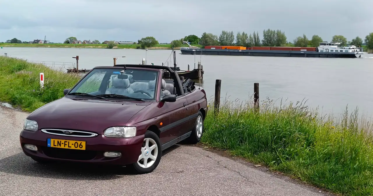 Ford Escort 1.6 CLX Cabrio | APK 11-07-2027 | Youngtimer, foto 2