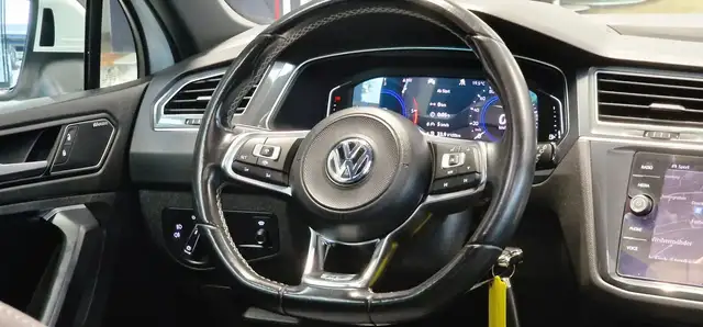 Volkswagen Tiguan view 14