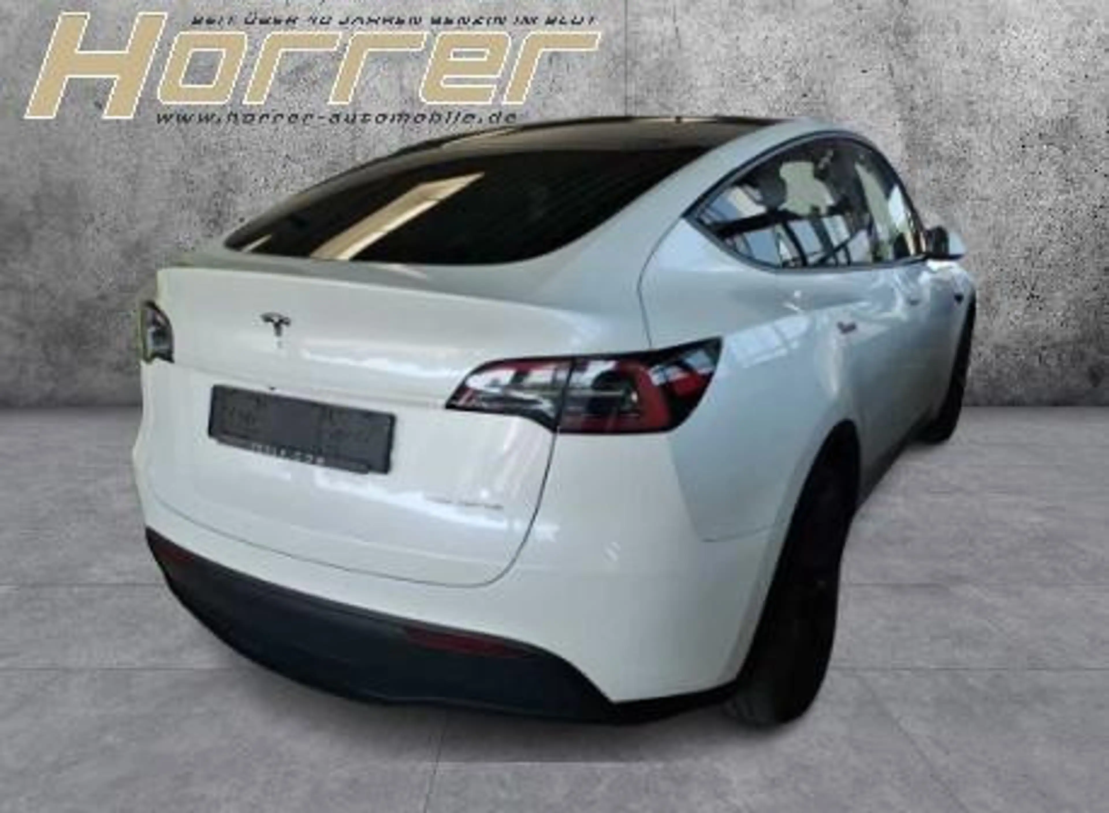 Tesla Model Y Long Range Dual AWD A.Pilot AHK — photo 4