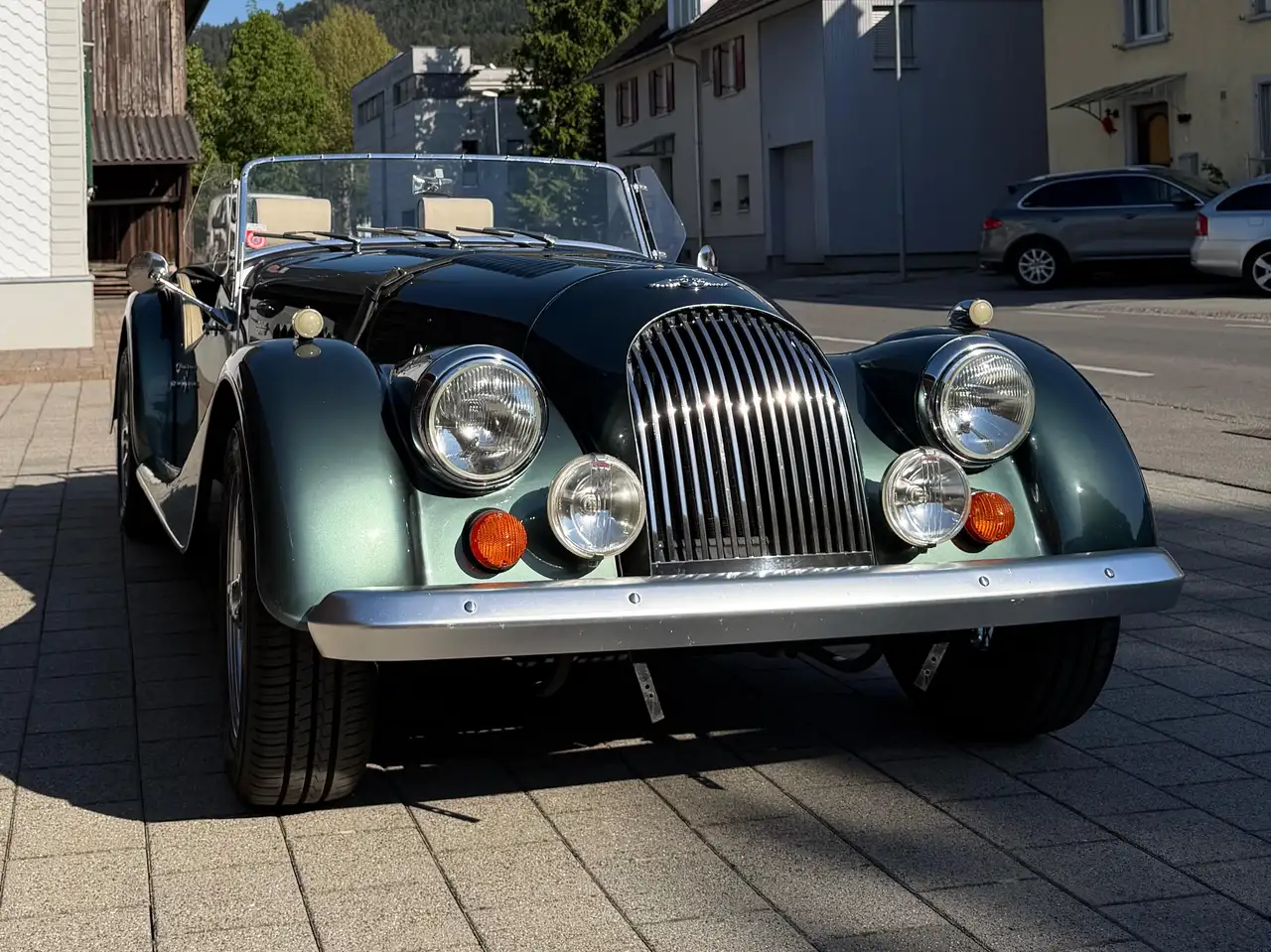 Morgan 4/4 1600 – Oldtimer (1988) in seltener „Cyprus Green Metallic“ Lackierung, foto 4