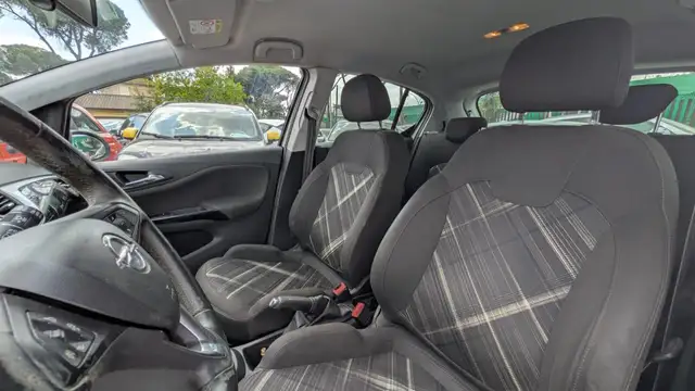 Opel Corsa view 13