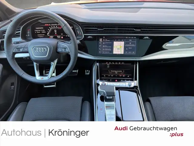 Audi SQ7 view 13