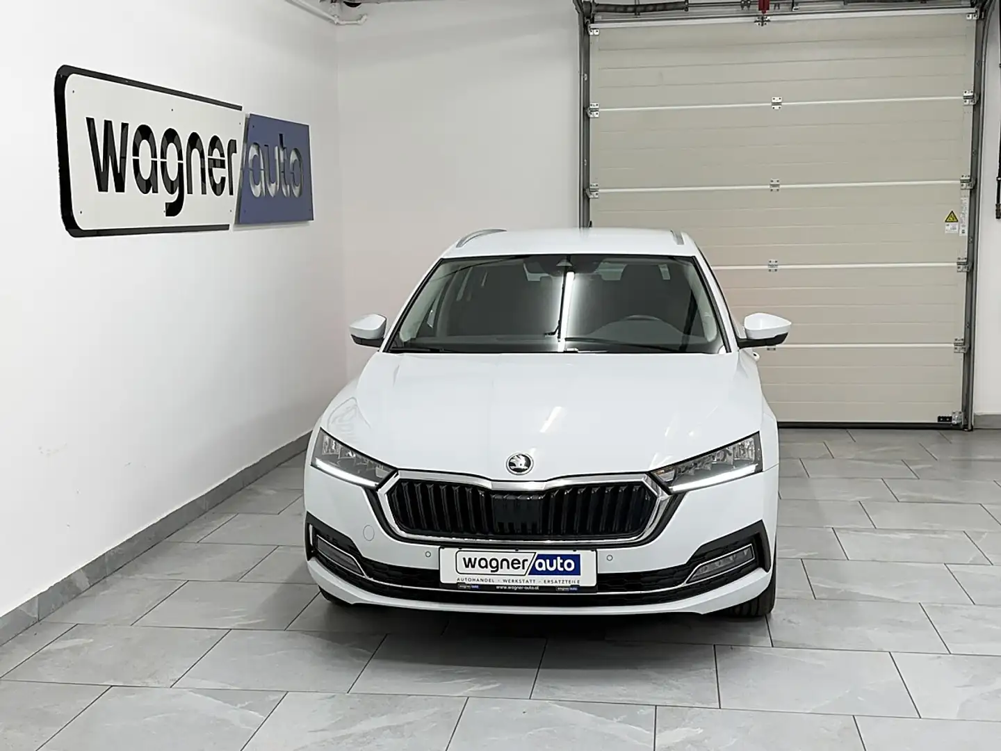 Skoda Octavia Combi 2,0 TDI Style DSG. LED/ACC/Navi/el.AHK/RF... Weiß - 1