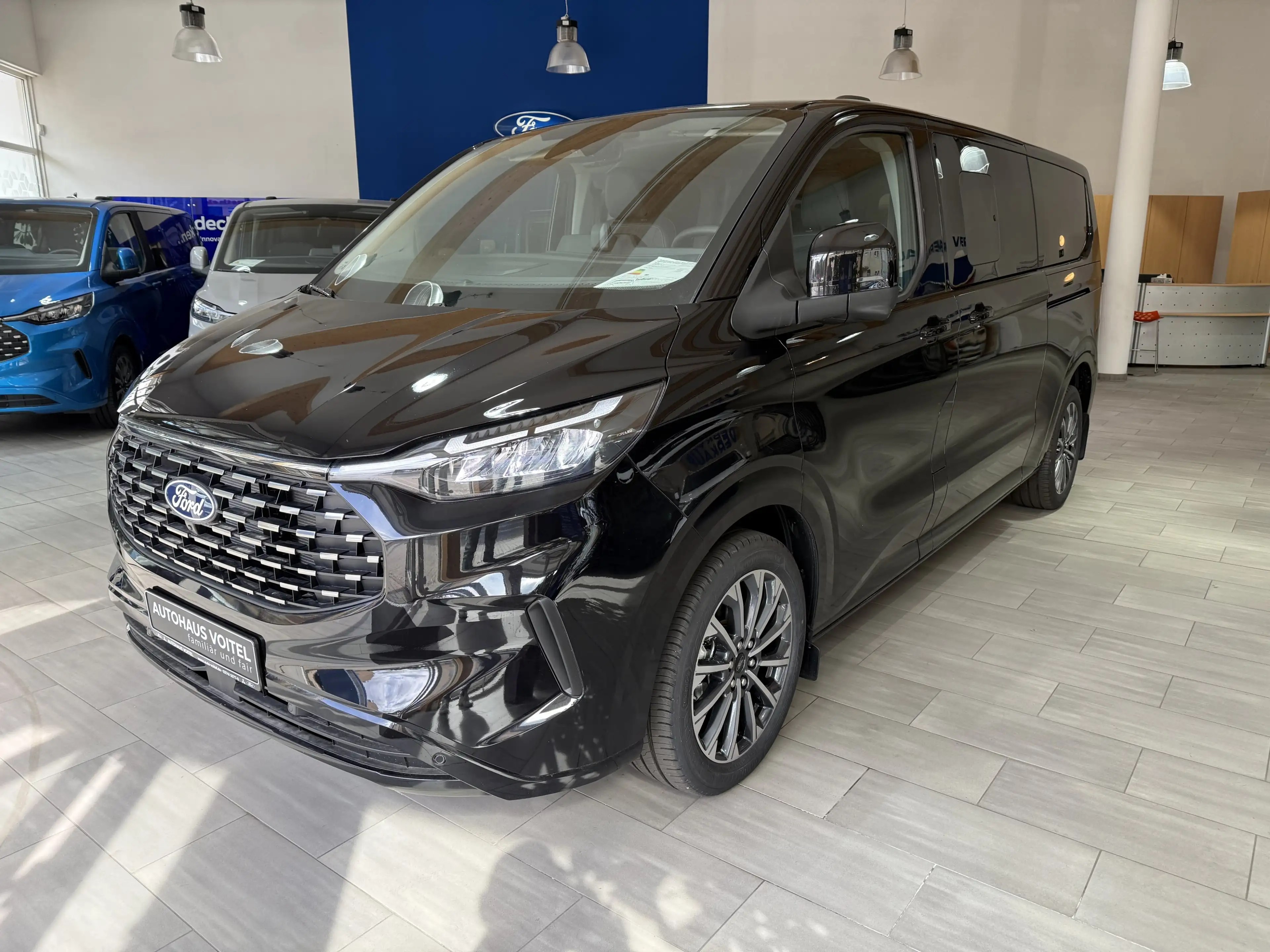 Ford Tourneo Custom Titanium X AWD elek. AHK / B&O / Standheizung