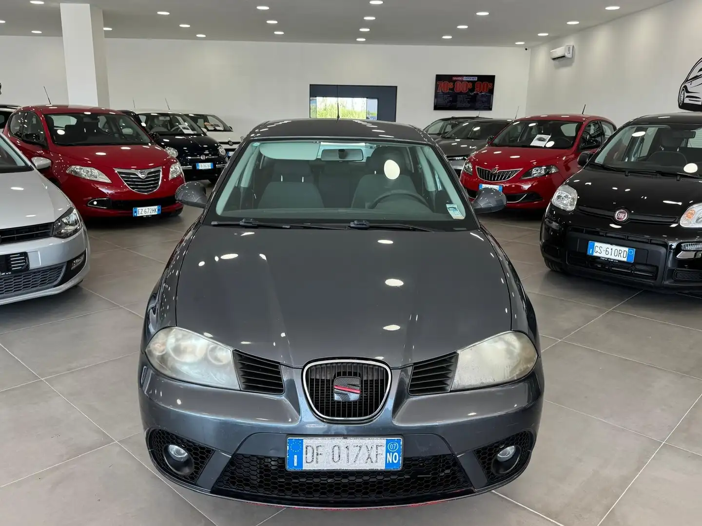SEAT Ibiza 1.4 TDI 80CV 5p. Stylance Grigio - 2