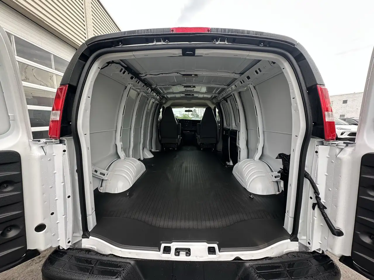 GMC Savana fotografie GMC Savana