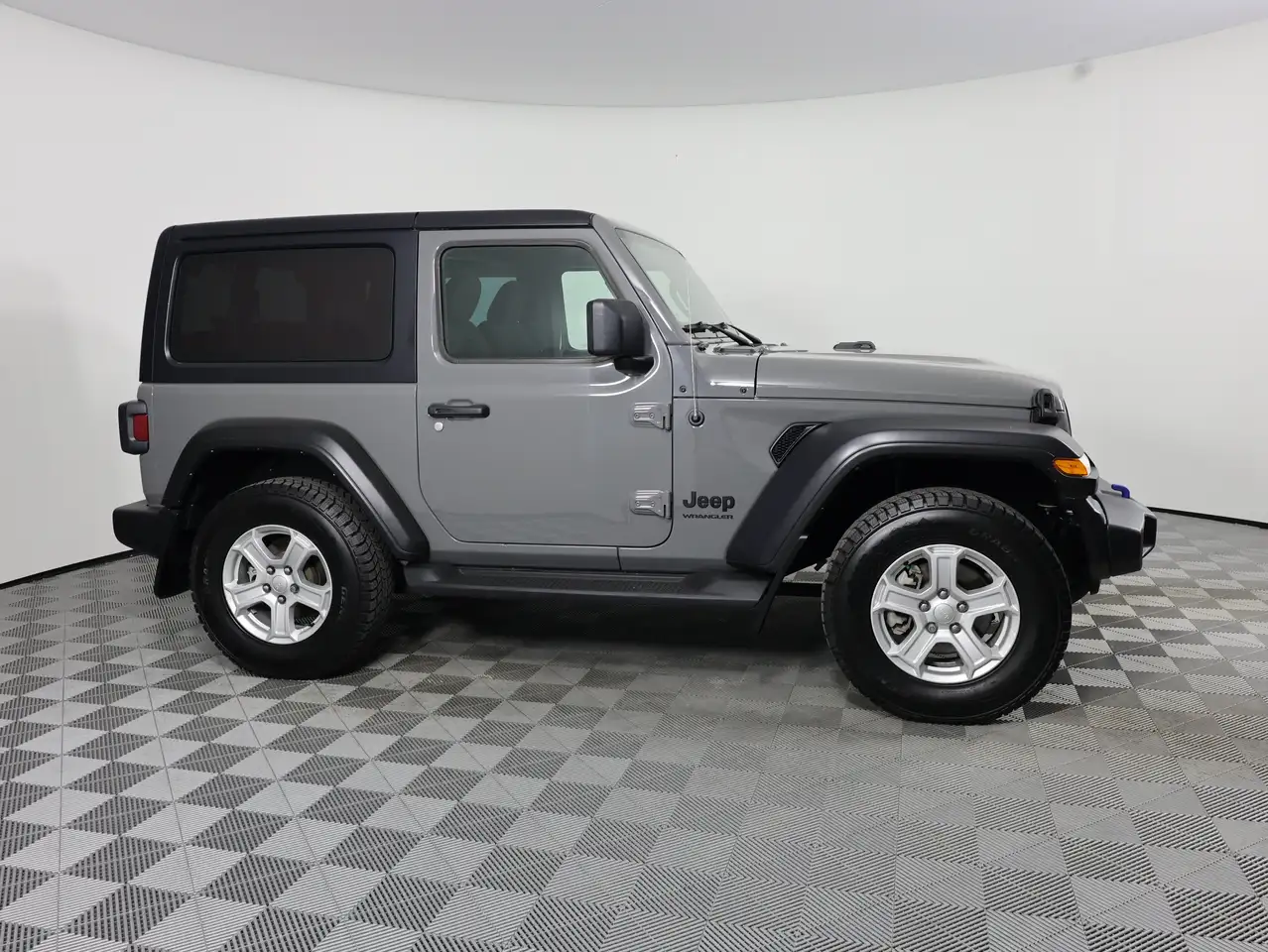 Jeep Wrangler снимка Jeep Wrangler