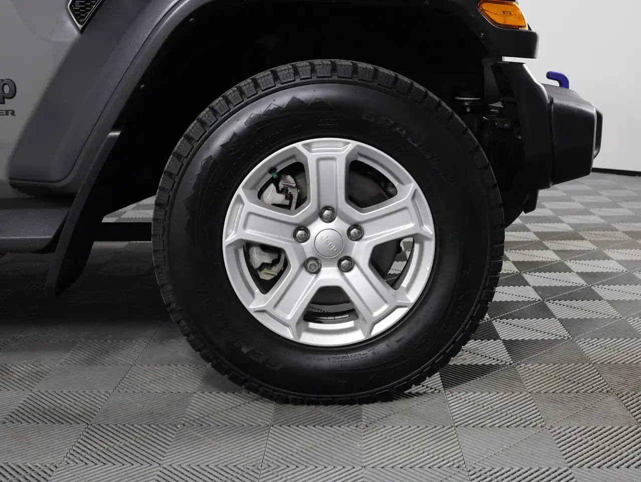 Jeep Wrangler снимка Jeep Wrangler