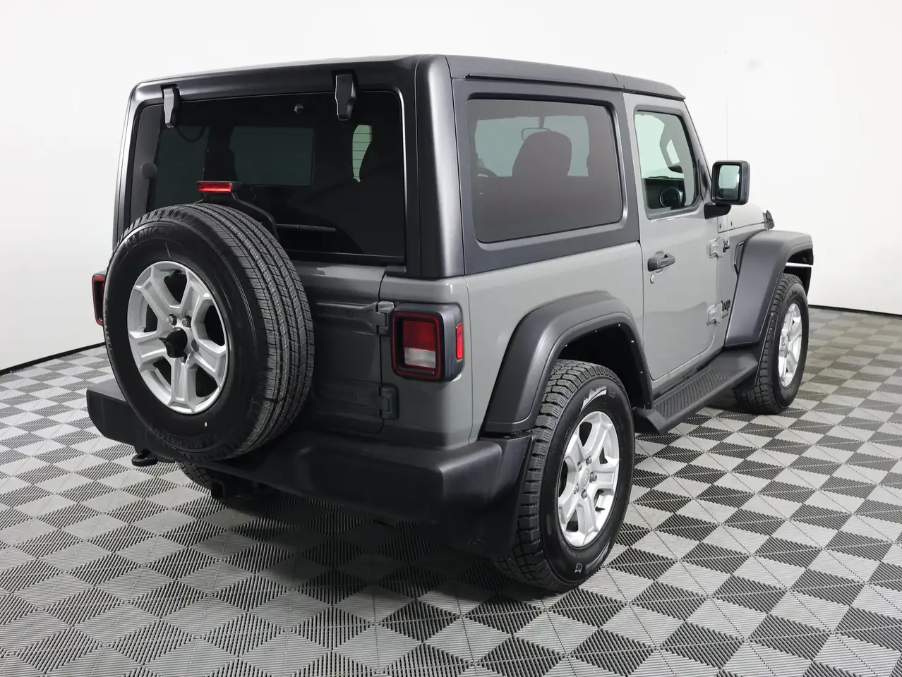 Jeep Wrangler снимка Jeep Wrangler