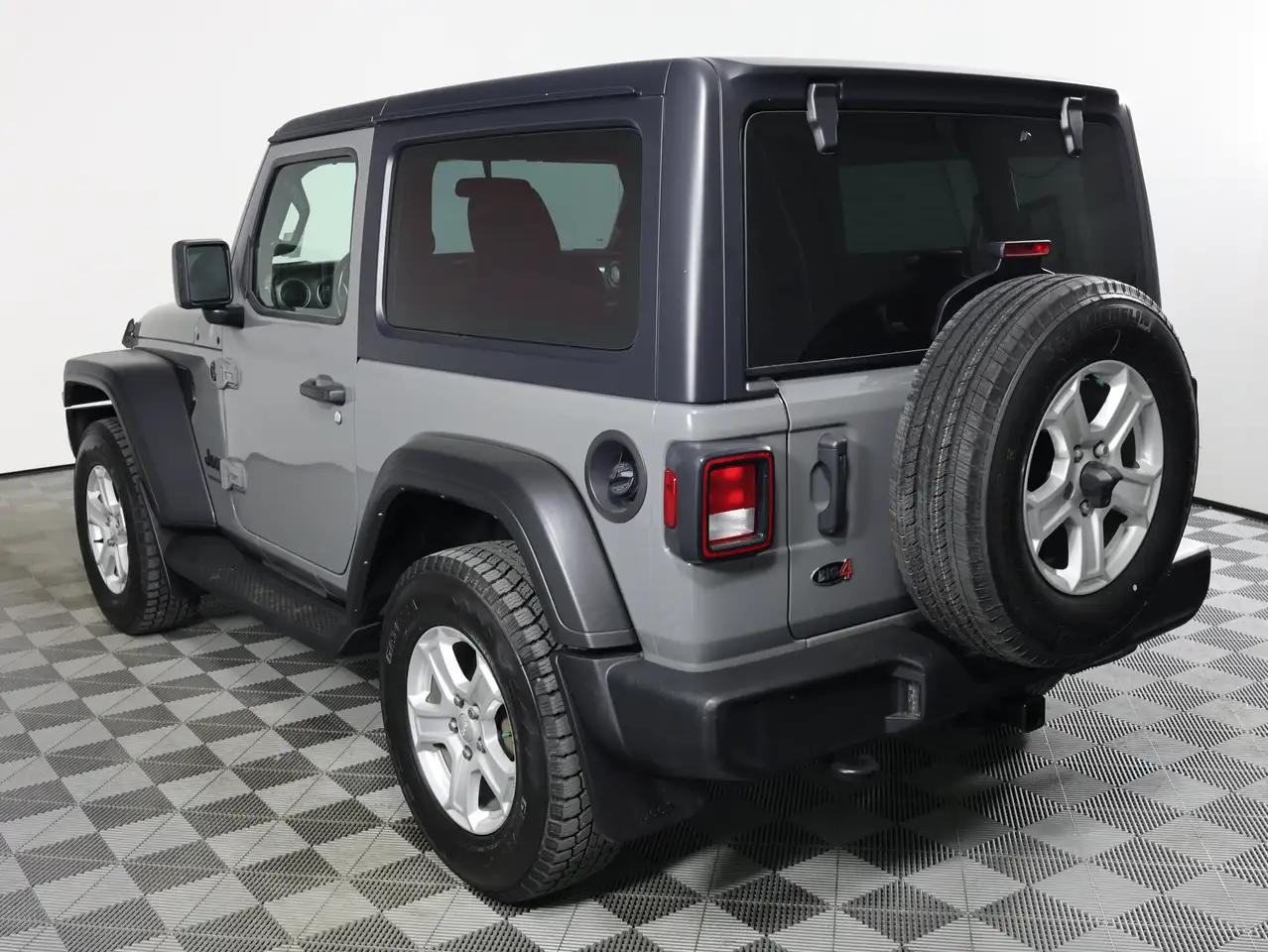 Jeep Wrangler снимка Jeep Wrangler