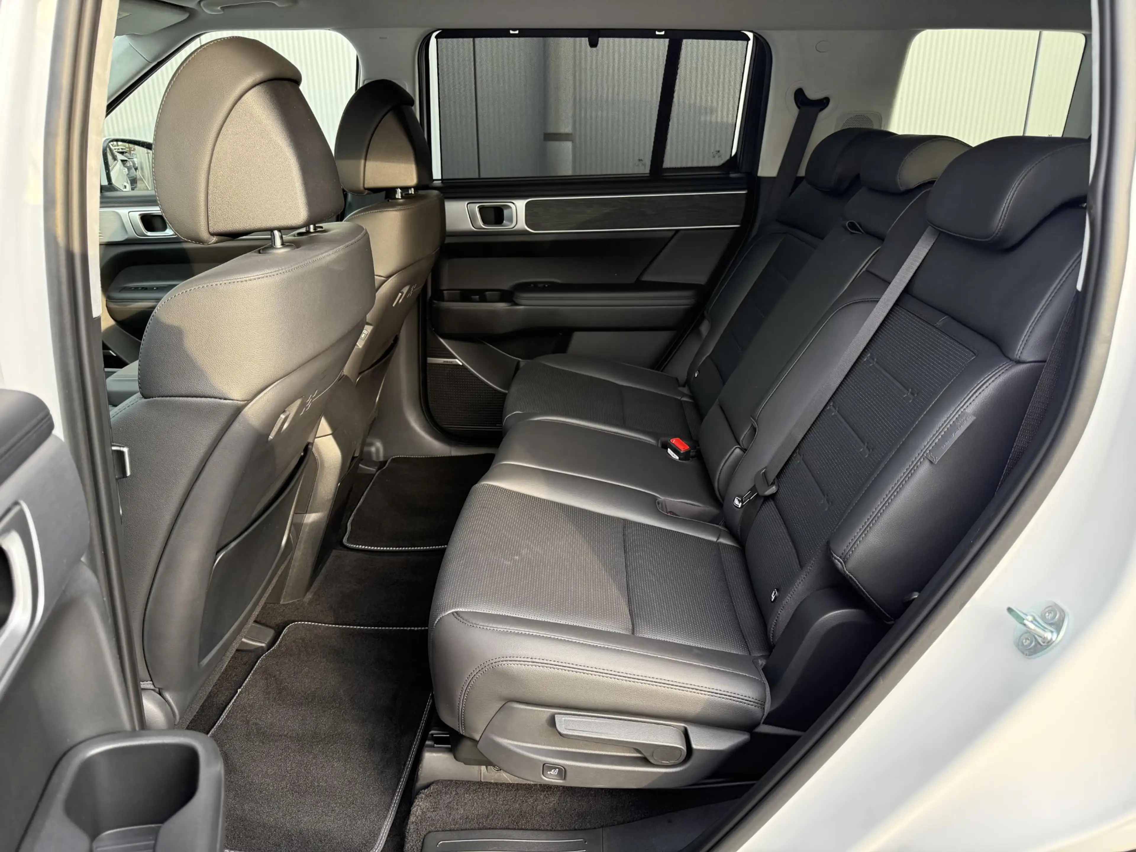 Hyundai SANTA FE 1.6 T-GDI PHEV Premium Plus 4WD 7p / Stoelkoeling — photo 4