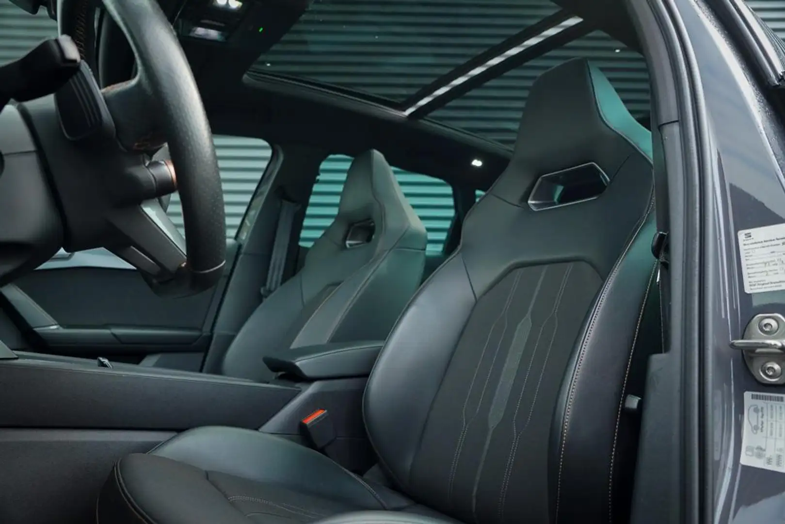 CUPRA Leon Sportstourer 1.4 e-Hybrid VZ Copper Edition / Pano Gris - 2