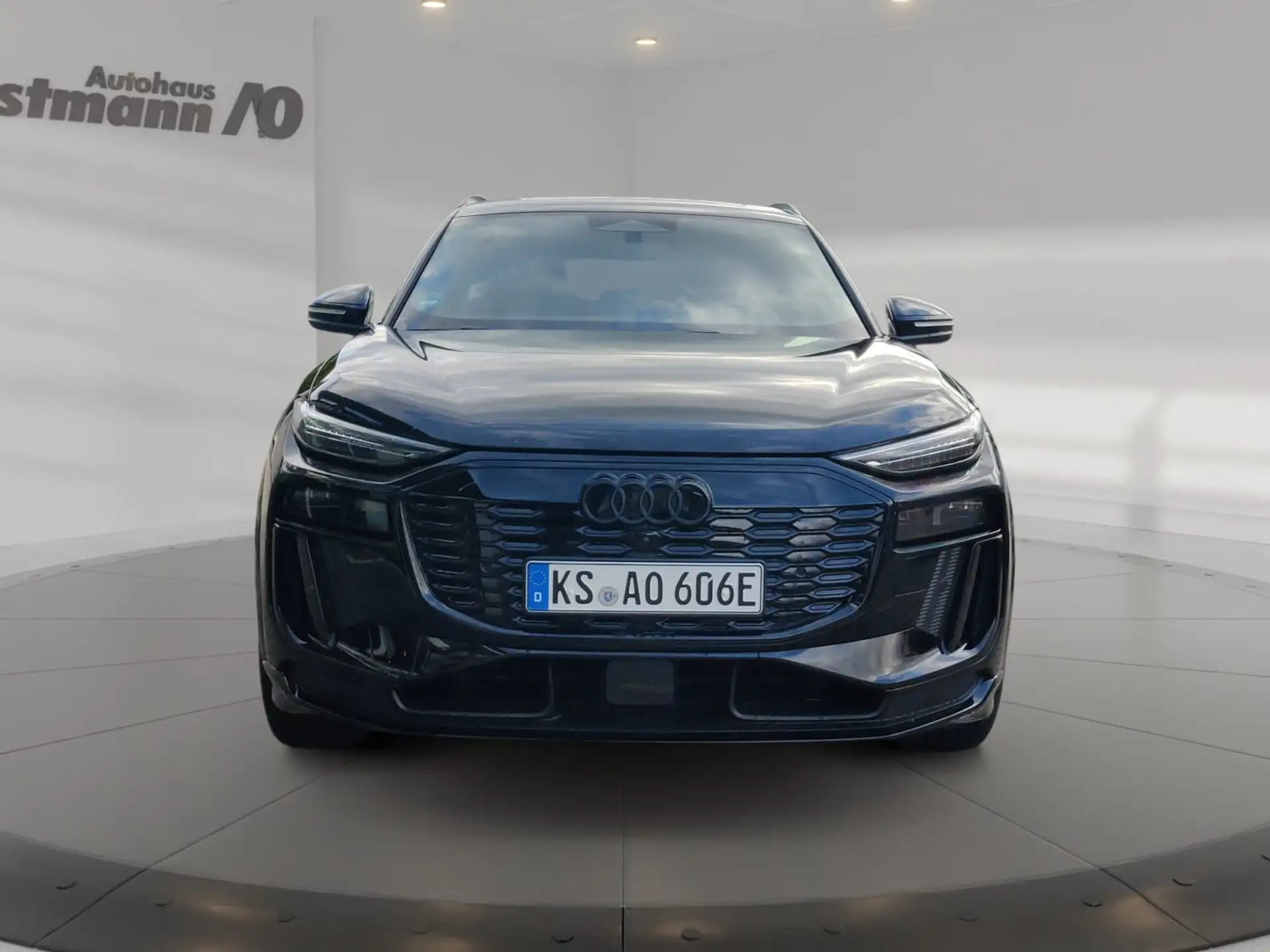Audi Q6 e-tron 315 kW 2026 검정 사진 5