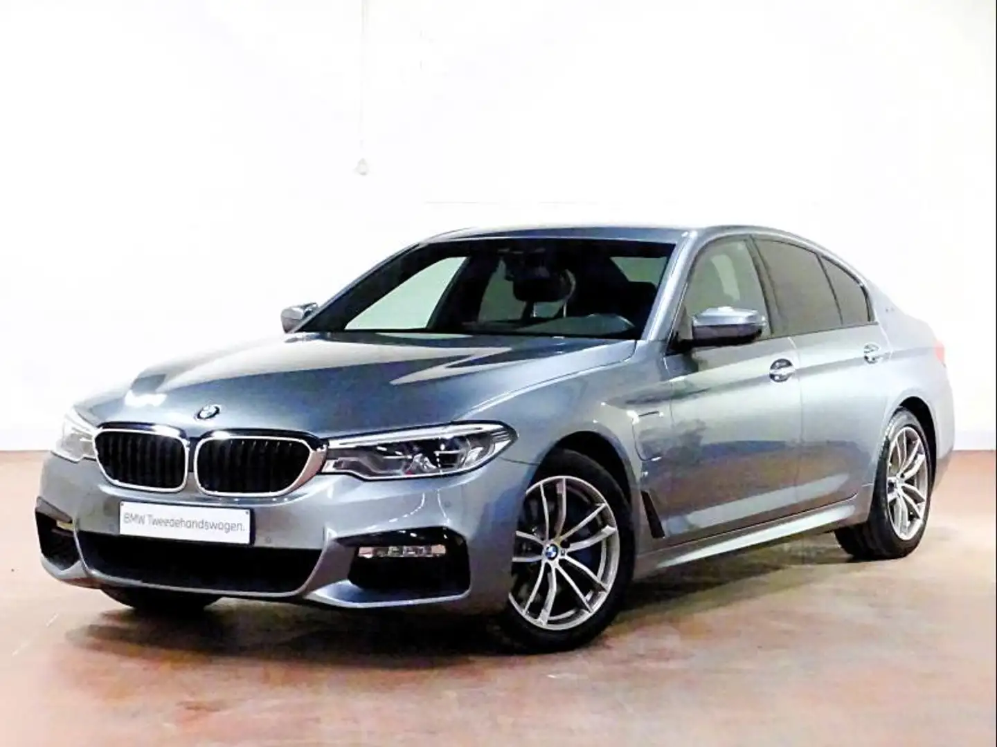 BMW 530 HYBRIDE - M SPORT - NAVI Grijs - 1