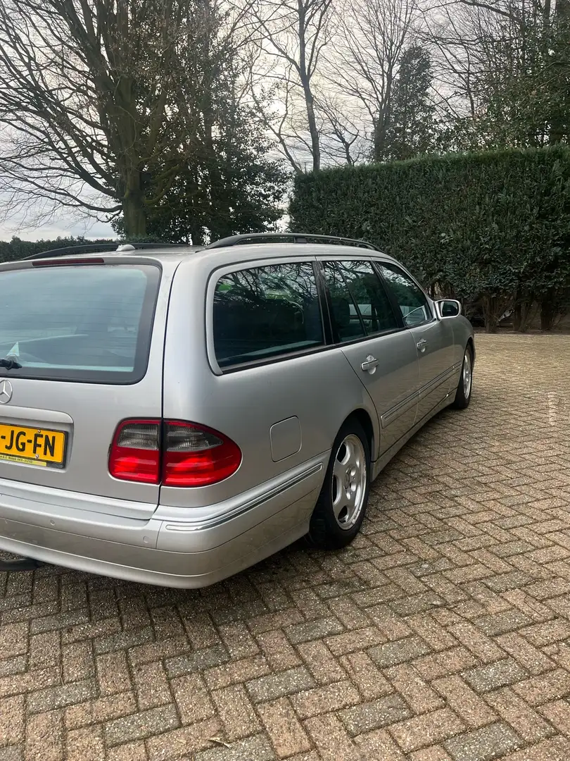 Mercedes-Benz E 270 CDI Avg.Select Szürke - 2