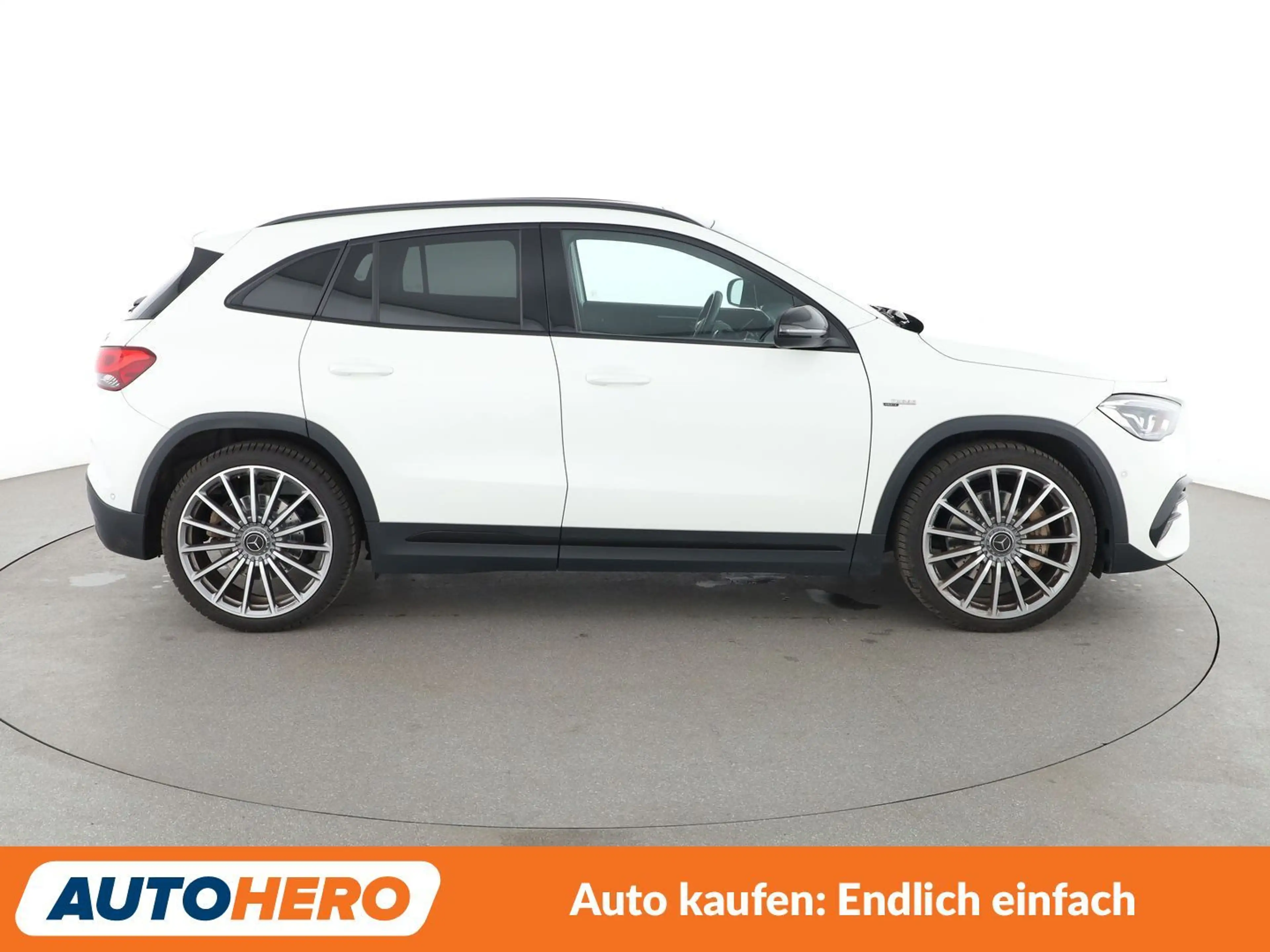 Mercedes-Benz GLA 35 AMG GLA 35 AMG 4Matic Aut*LED*TEMPO*CAM*PANO*SHZ*PDC* — photo 7