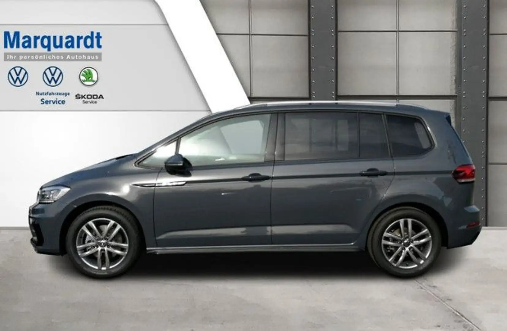 Volkswagen Touran 1.5TSI  R-Line AHK Navi IQ Side7 Sitz 17" Grijs - 2