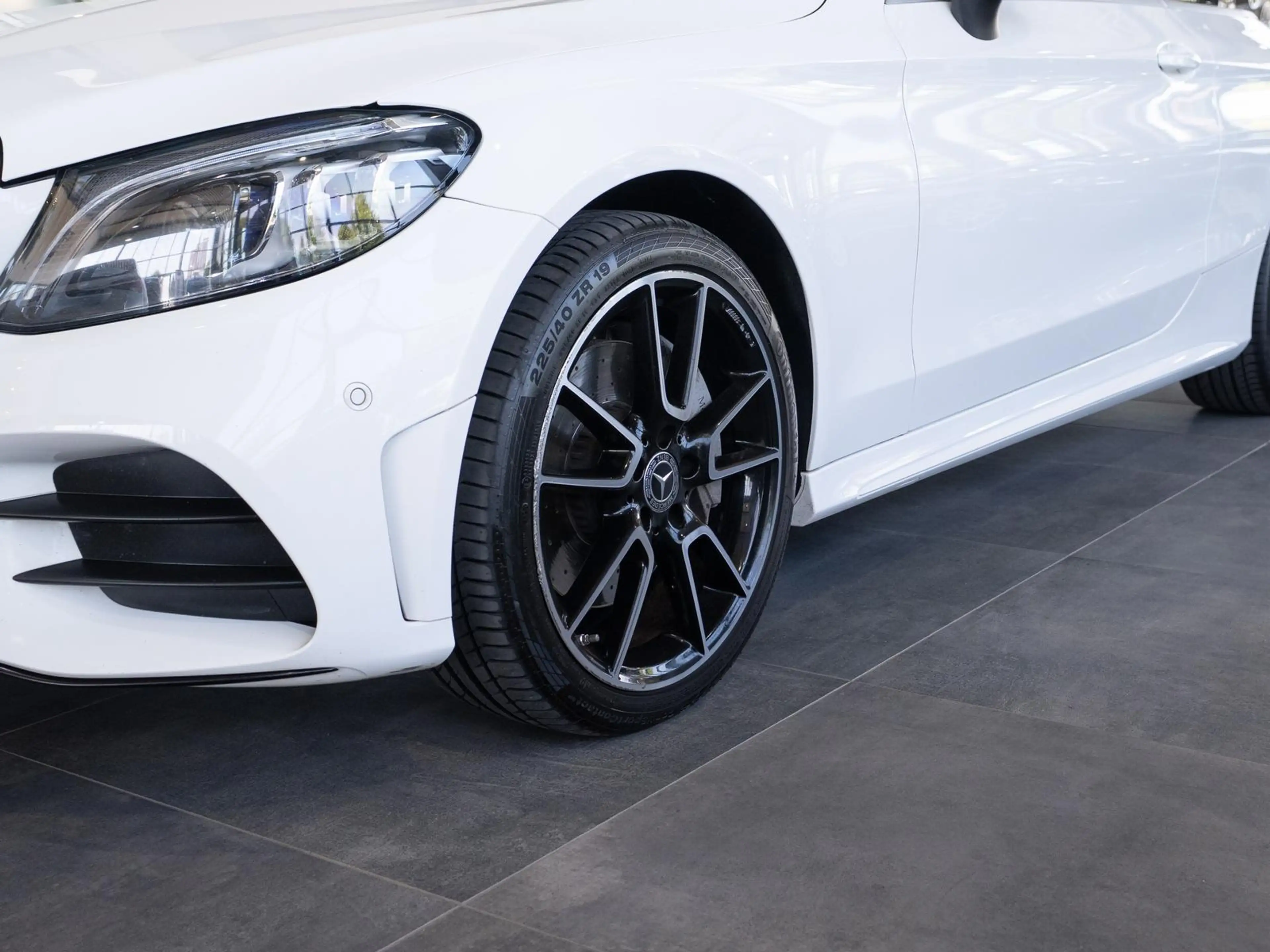 Mercedes-Benz C 400 Cabrio 4Matic 9G *AMG*MULTIBEAM*RFK*NIGHT* — photo 9