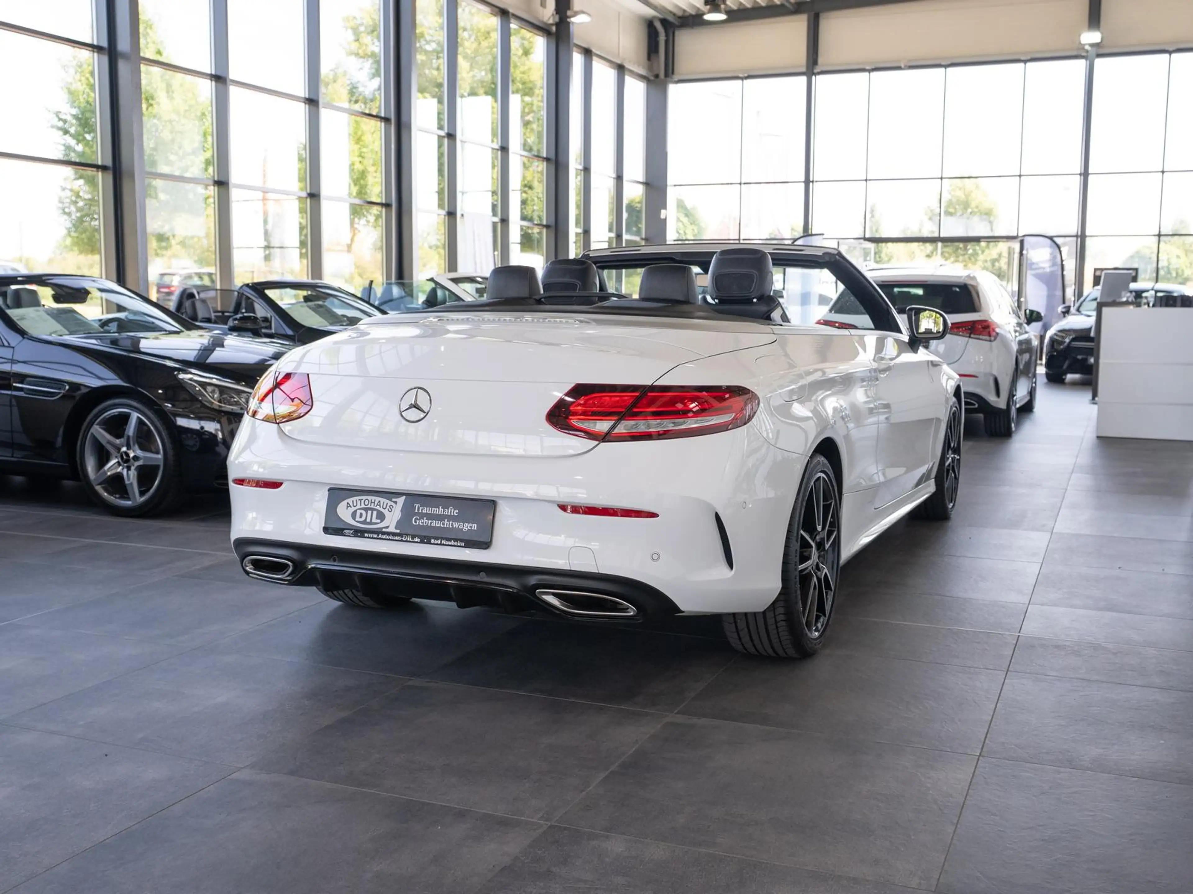 Mercedes-Benz C 400 Cabrio 4Matic 9G *AMG*MULTIBEAM*RFK*NIGHT* — photo 7