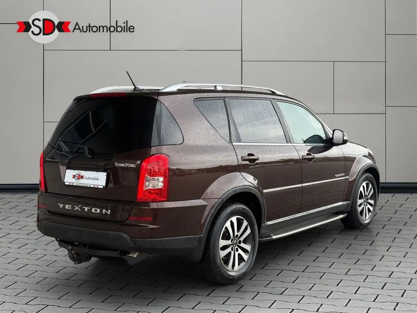 SsangYong Rexton Rexton W 2.0 Sapphire 4WD 7-Sitzer AHK Leder Maro - 2