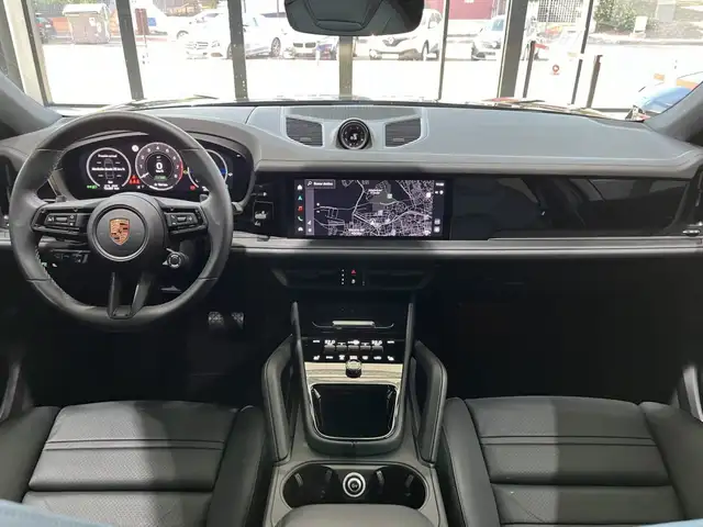 Porsche Cayenne view 15