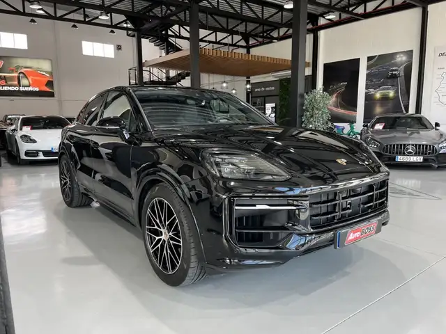 Porsche Cayenne view 4