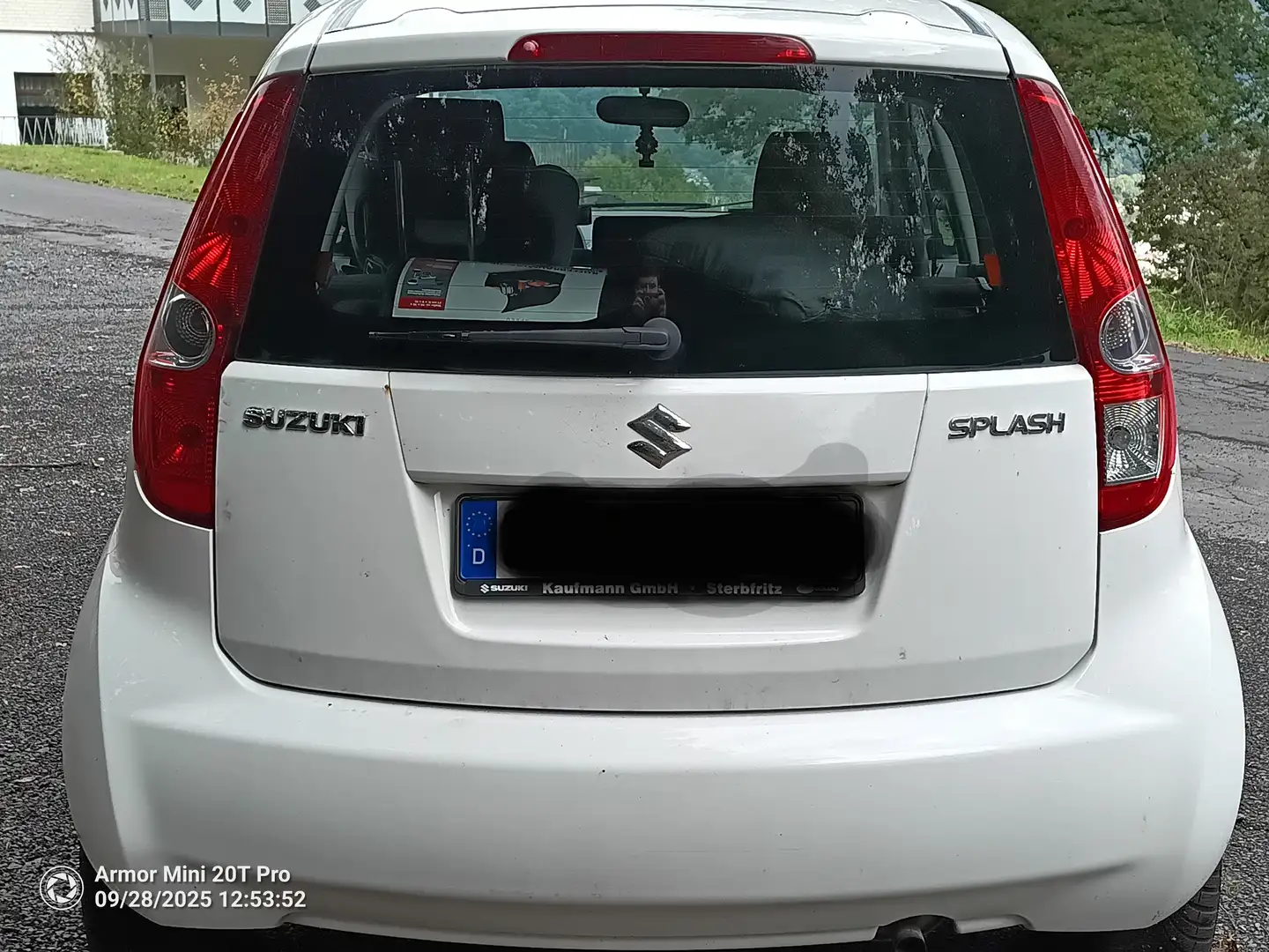 Suzuki Splash Splash 1.0 Basic Weiß - 1