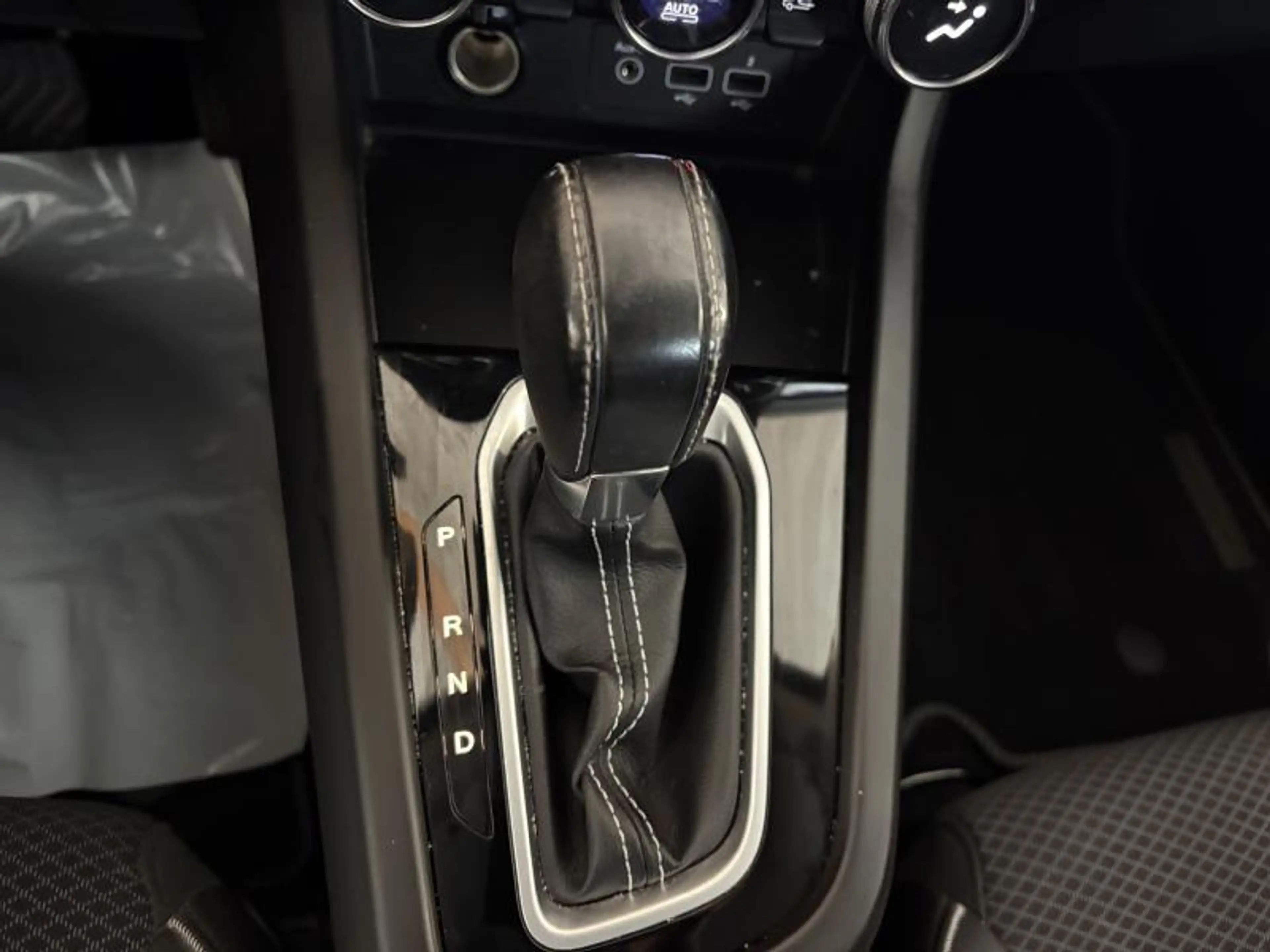Renault Arkana Intens — photo 12