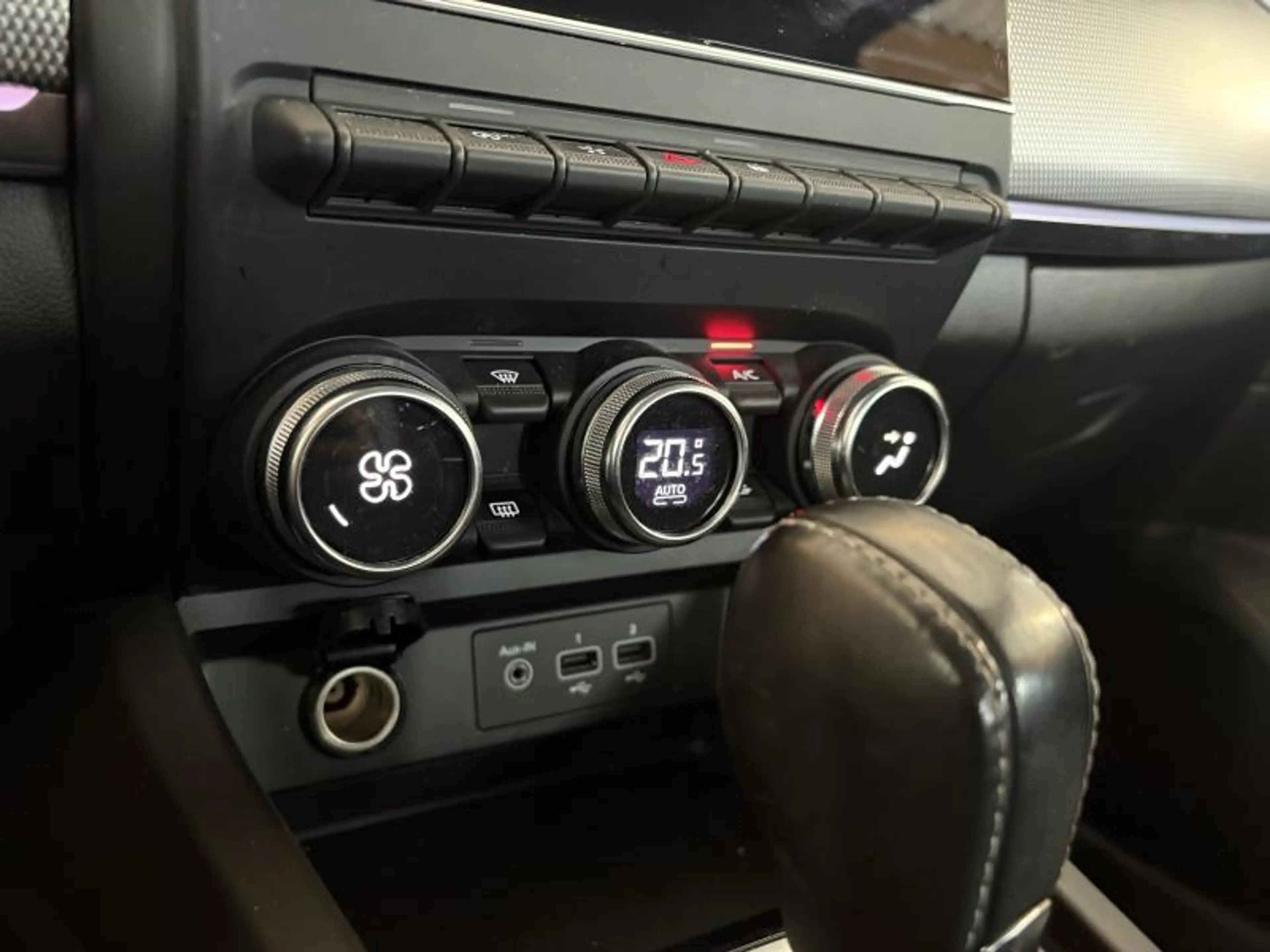 Renault Arkana Intens — photo 11