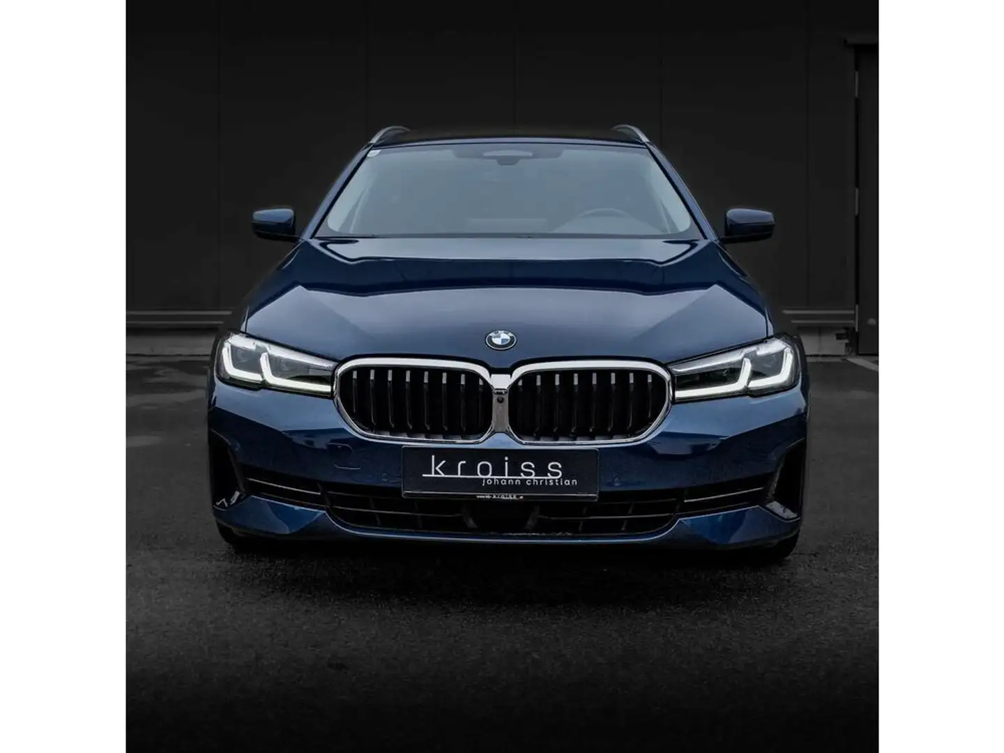 BMW 520 d xDrive Blau - 2