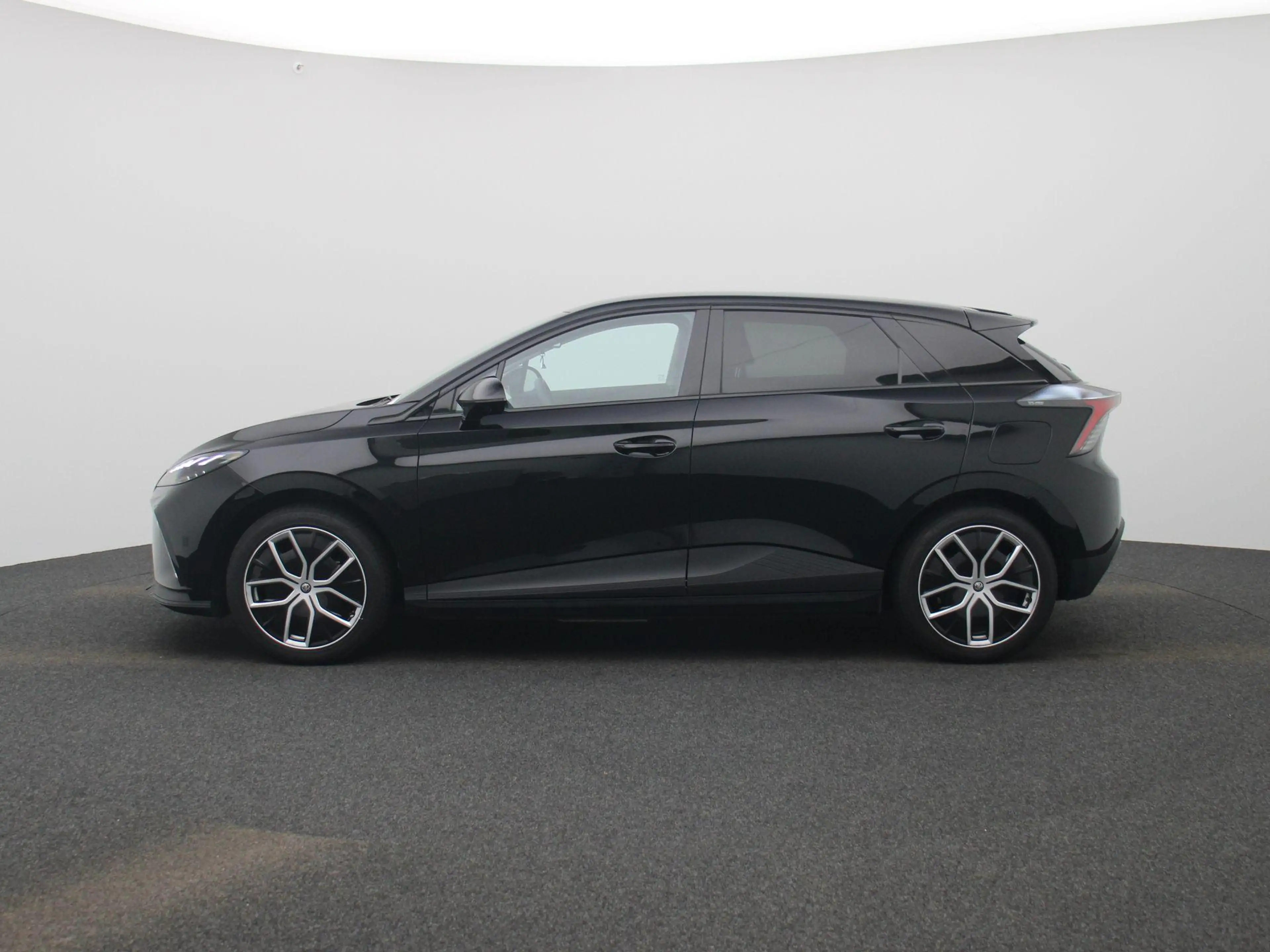 MG MG4 Luxury 64 kWh | 1e-EIG. | SoH 99,1% | WLTP 435 KM — photo 5