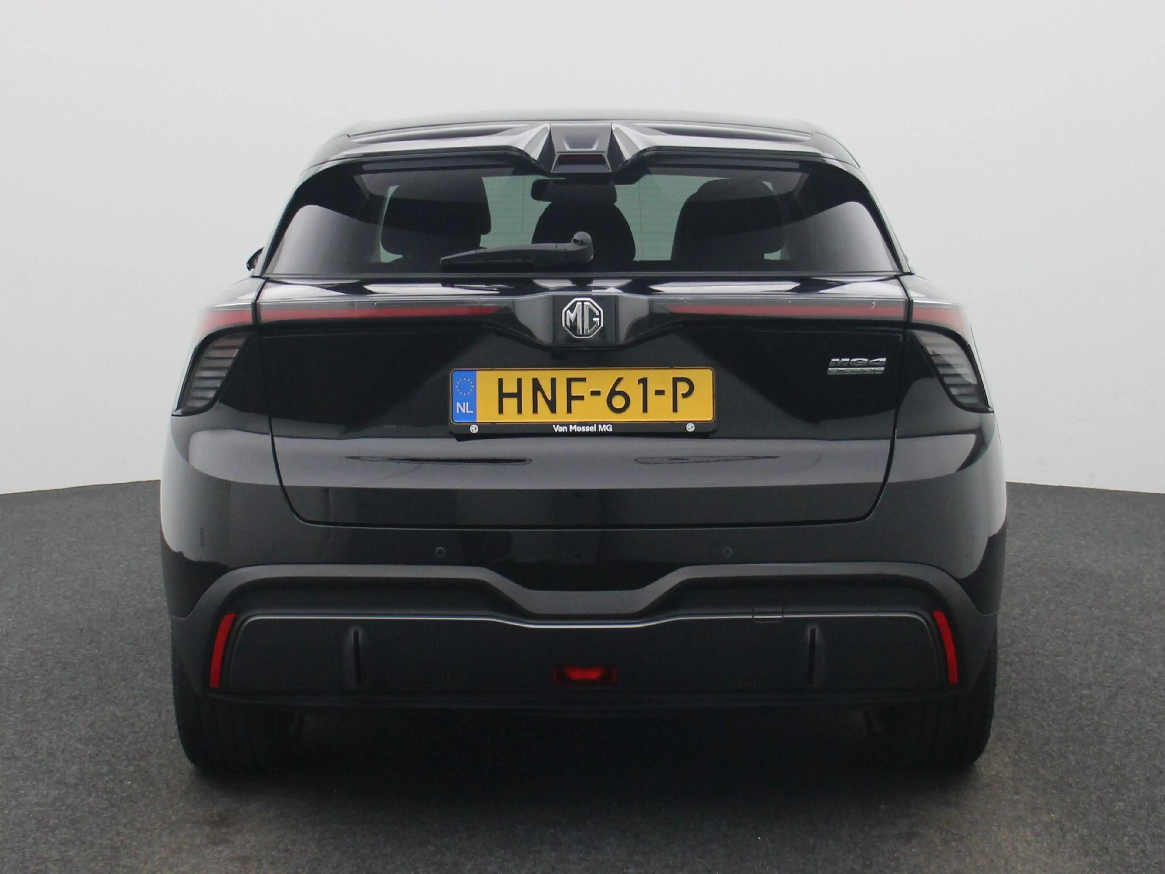 MG MG4 Luxury 64 kWh | 1e-EIG. | SoH 99,1% | WLTP 435 KM — photo 6