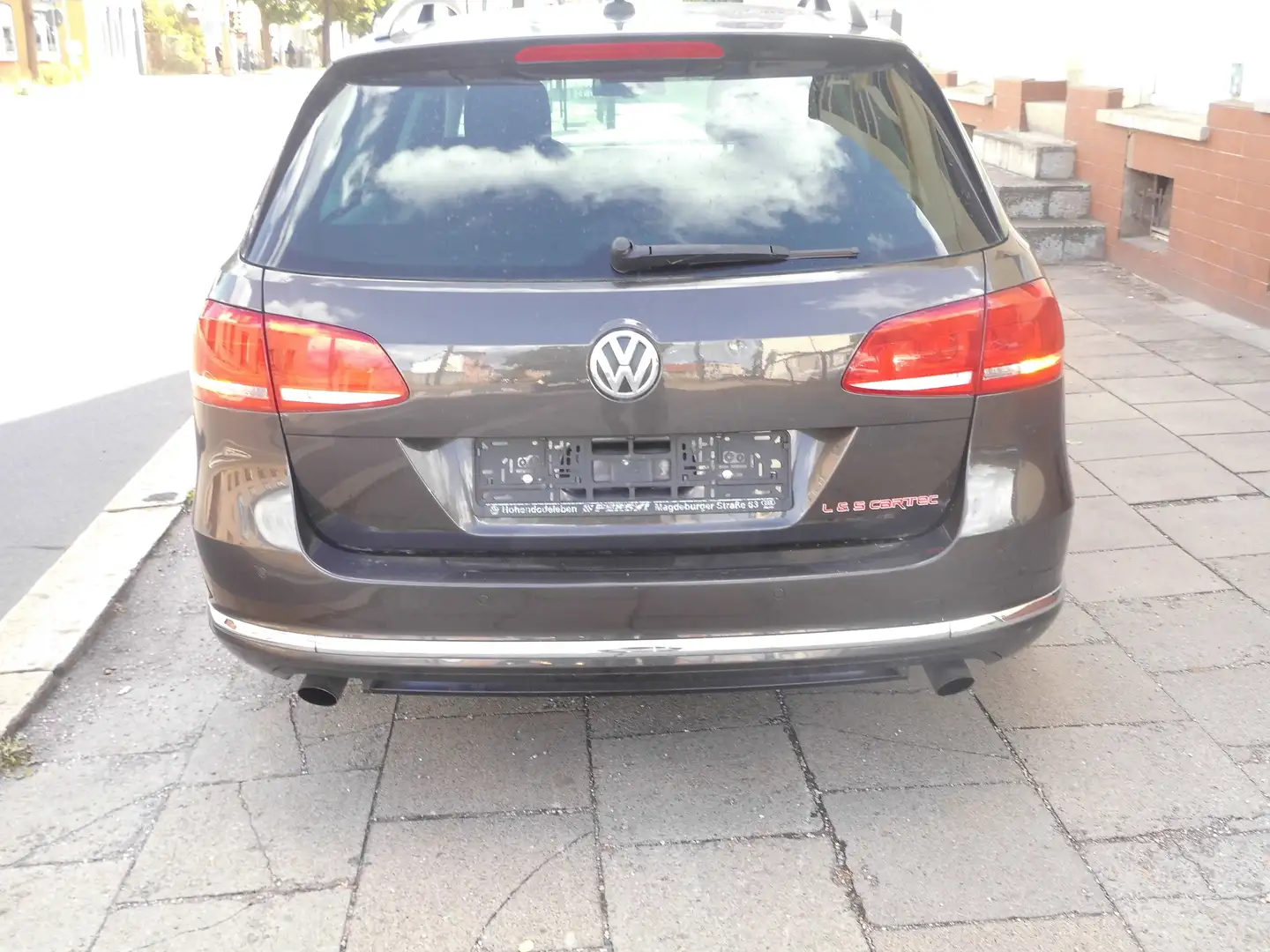 Volkswagen Passat Variant Comfortline BlueMotion 4Motion Braun - 2