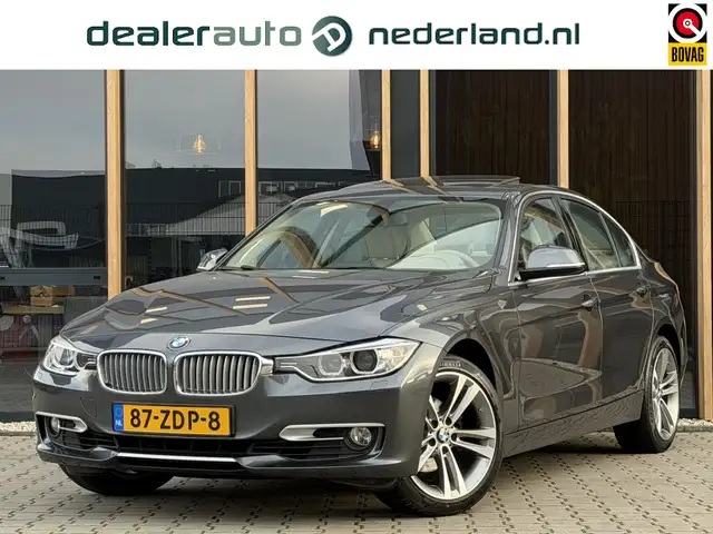 BMW 320 3-serie 320i xDrive High Ex.