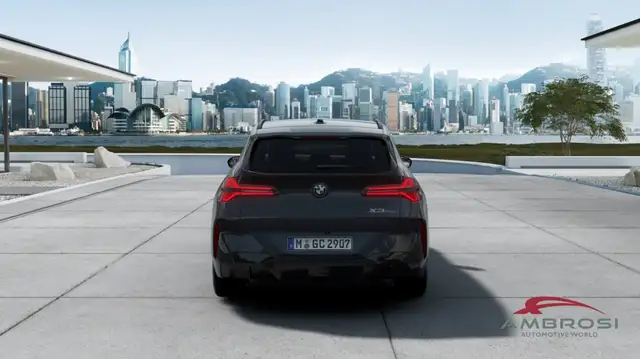 BMW X3 view 5