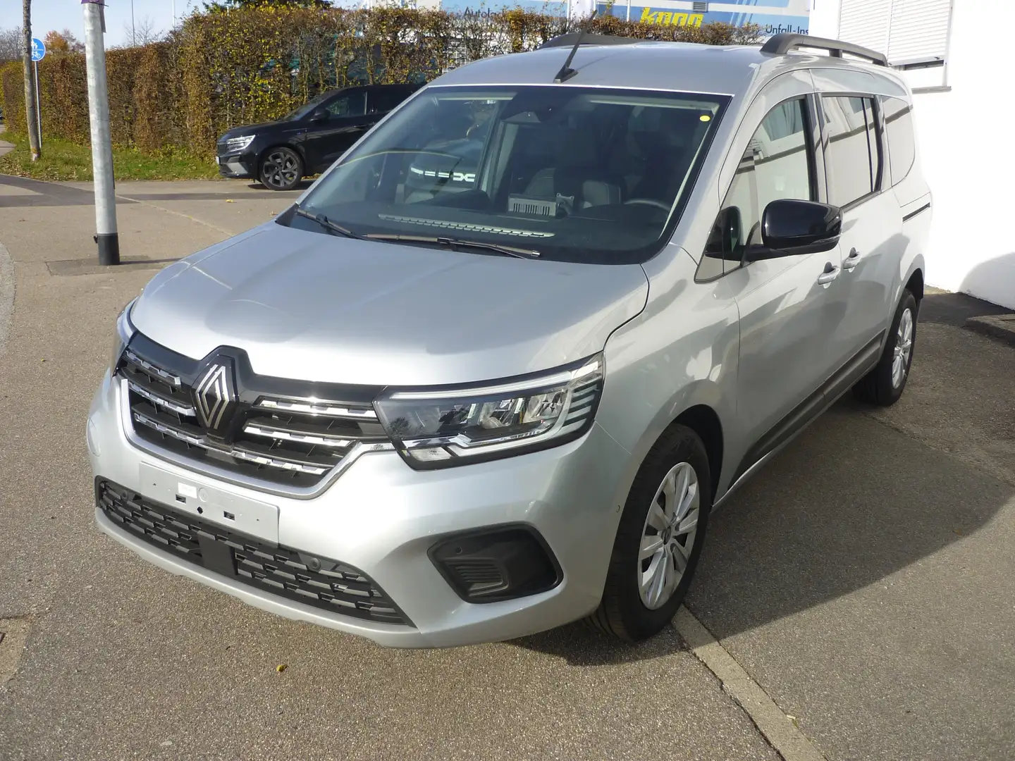 Renault Kangoo GRAND TCe 130 EDC 7 Sitzer /Navi / Sitzheizung Silber - 1