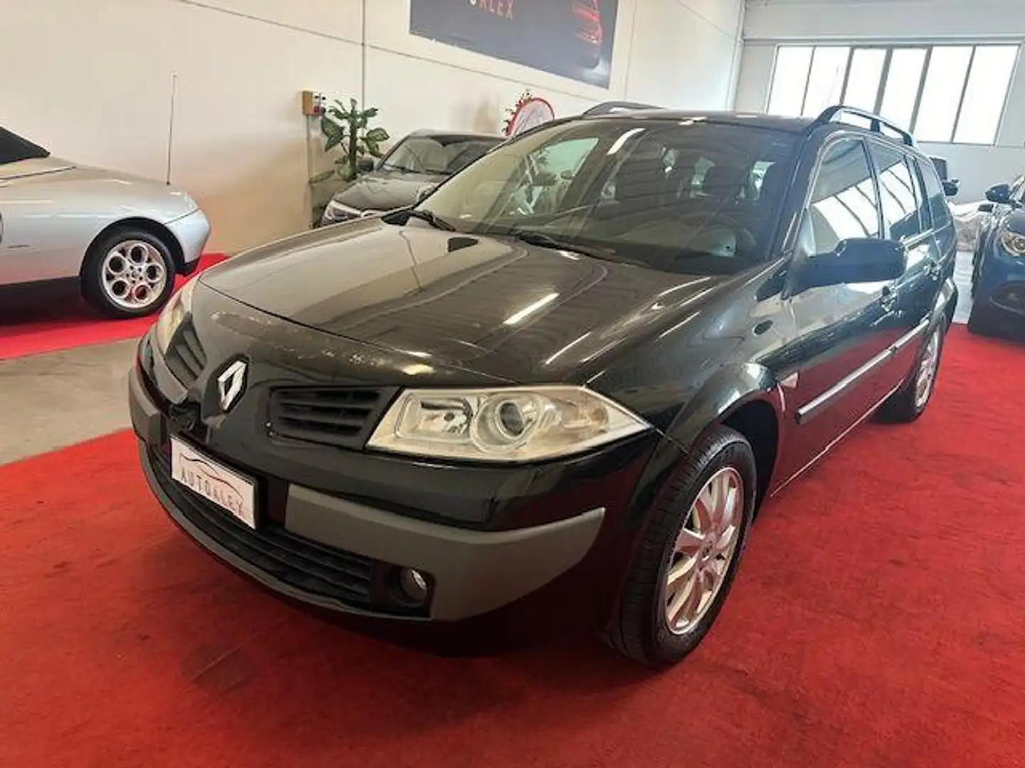 Renault Megane Grandtour 1.6 16v Dynamique GPL Nero - 1