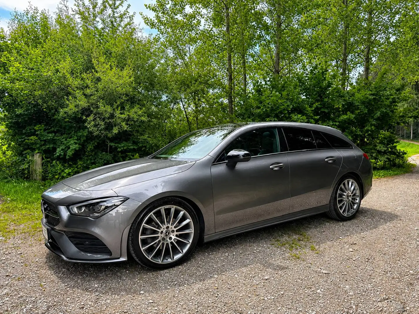 Mercedes-Benz CLA 200 CLA 200 d Shooting Brake Aut. Grau - 1