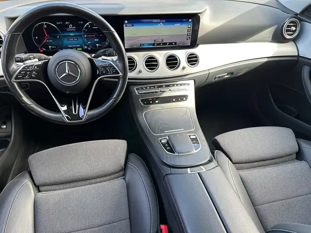 Mercedes-Benz 300 view 14
