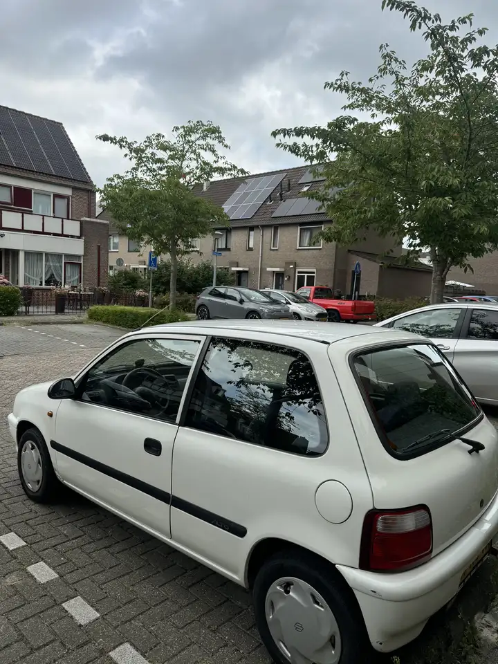 Suzuki Alto 1.0 automaat | 109.000 km | APK 03-2027, foto 3