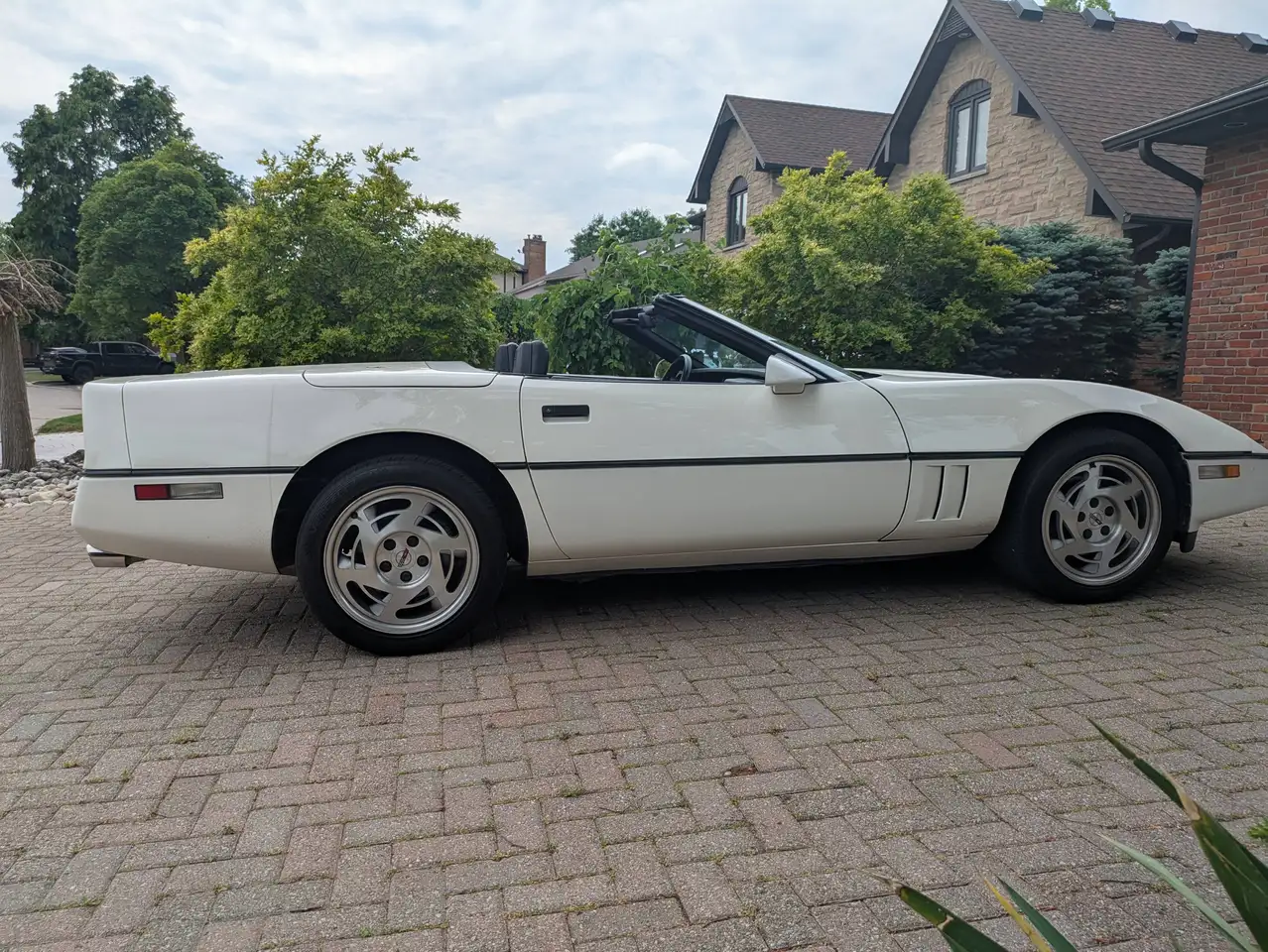 Chevrolet Corvette снимка Chevrolet Corvette