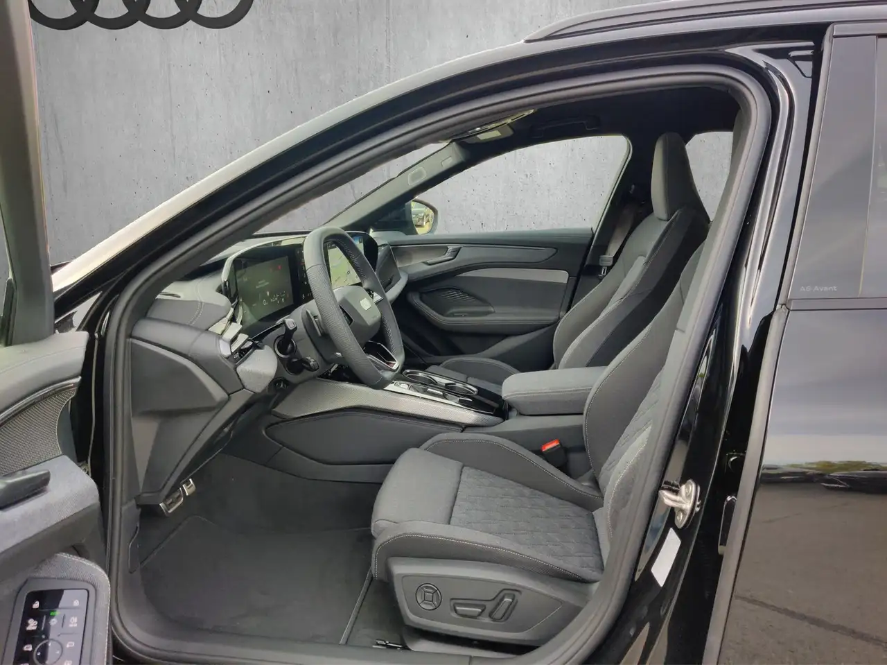 2025 Audi A6 Avant edition one 2.0 TDI quattro S tronic*, photograph 10