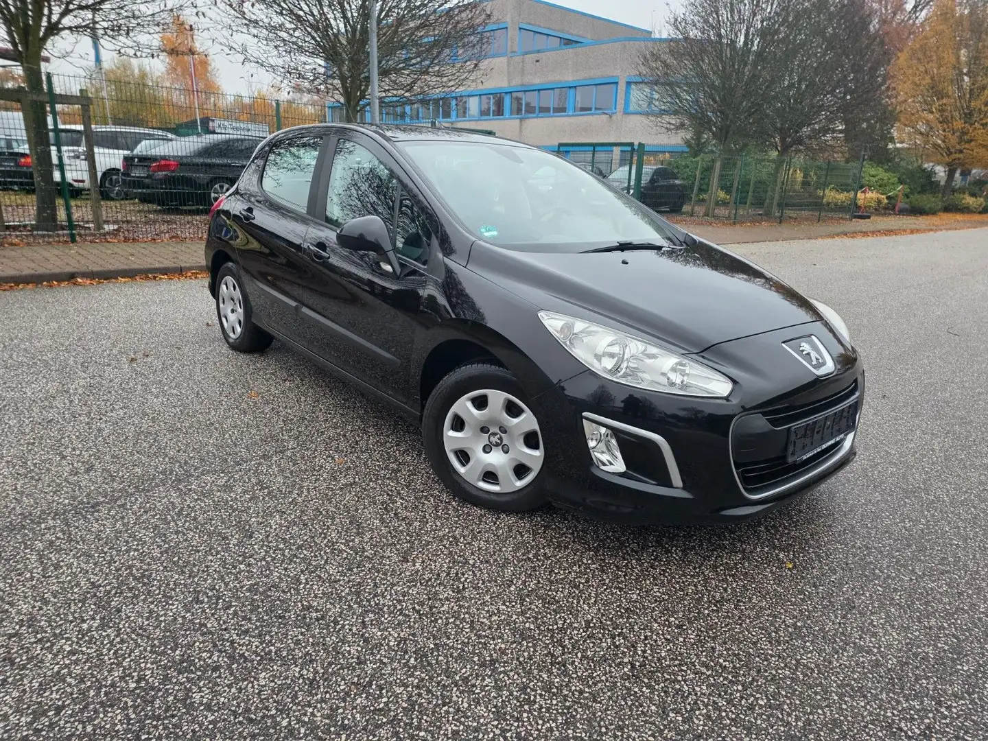 Peugeot 308 Active-KLIMA-AHK-TÜV NEU Schwarz - 1